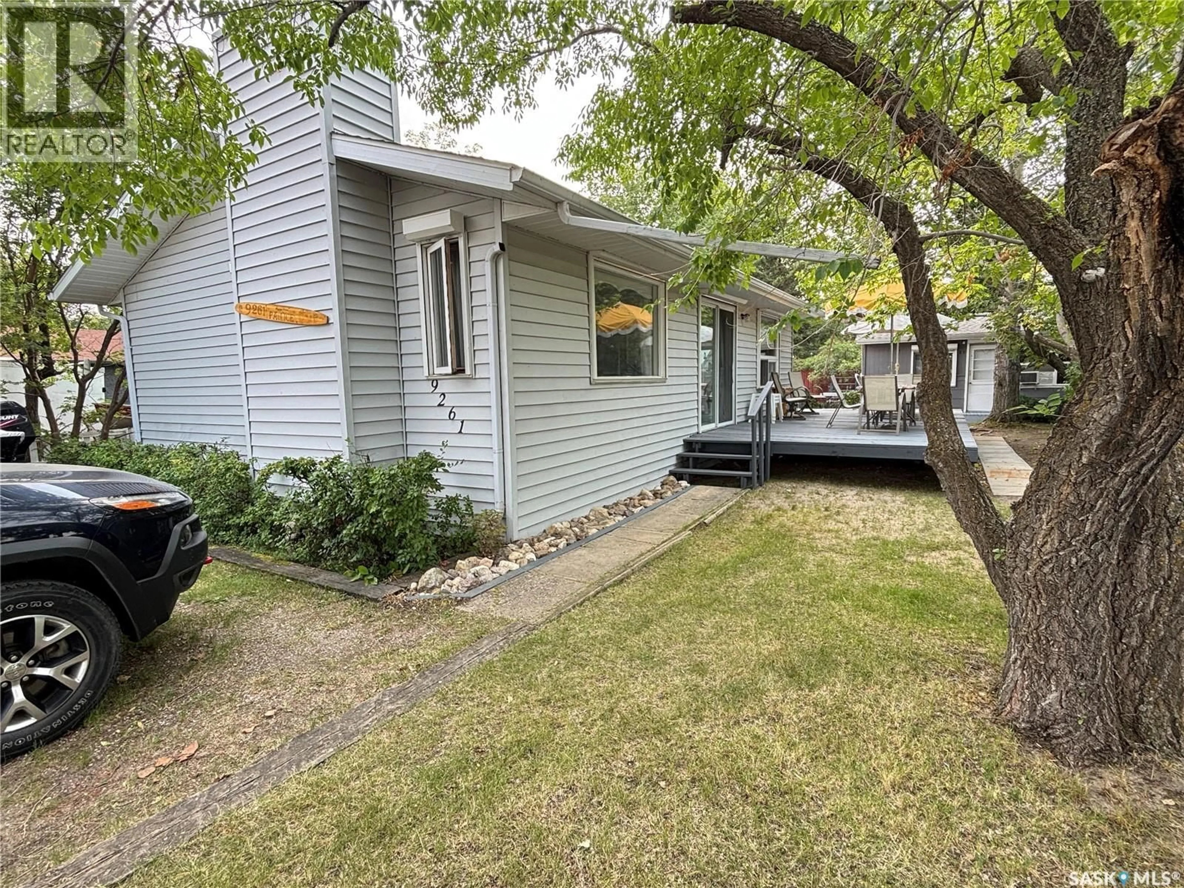 Home with vinyl exterior material, street for 9261 CLEMENT CRESCENT, Cochin Saskatchewan S0M0L0