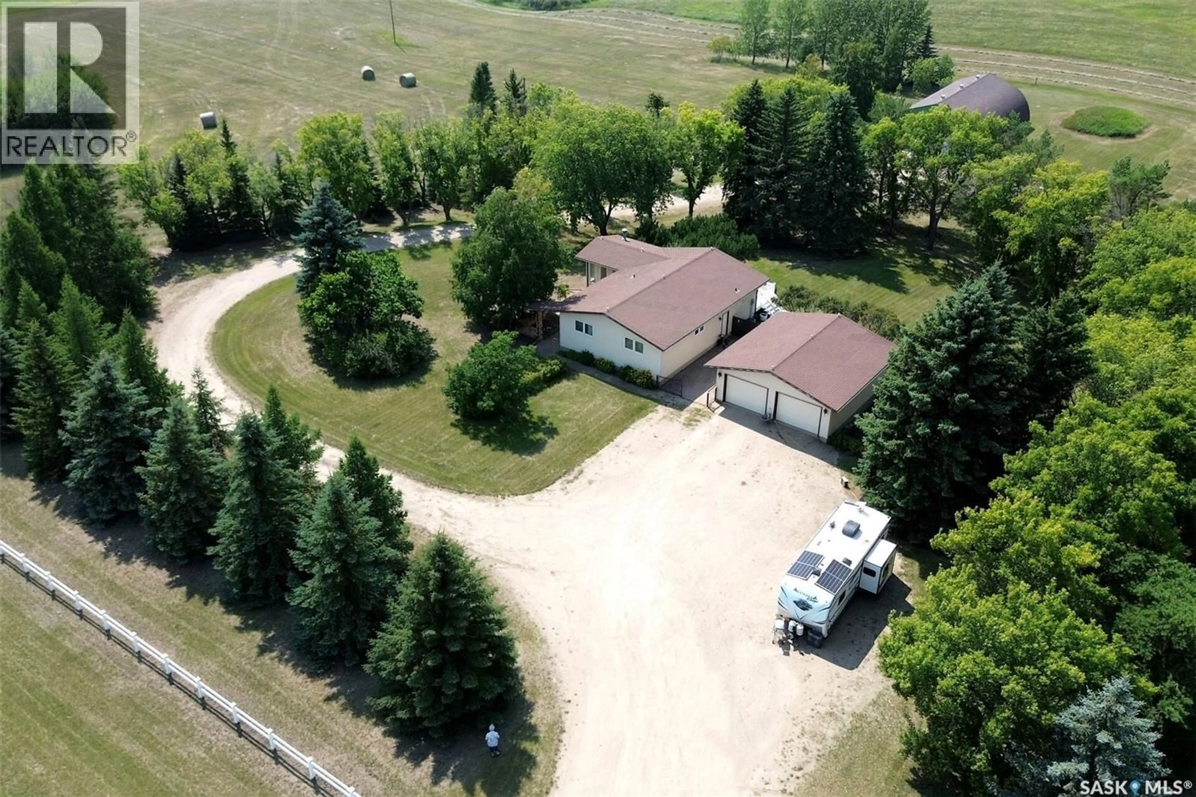 A pic from outside/outdoor area/front of a property/back of a property/a pic from drone, street for 35412 RANGE ROAD 3050, Corman Park Rm No. 344 Saskatchewan S7K3J8