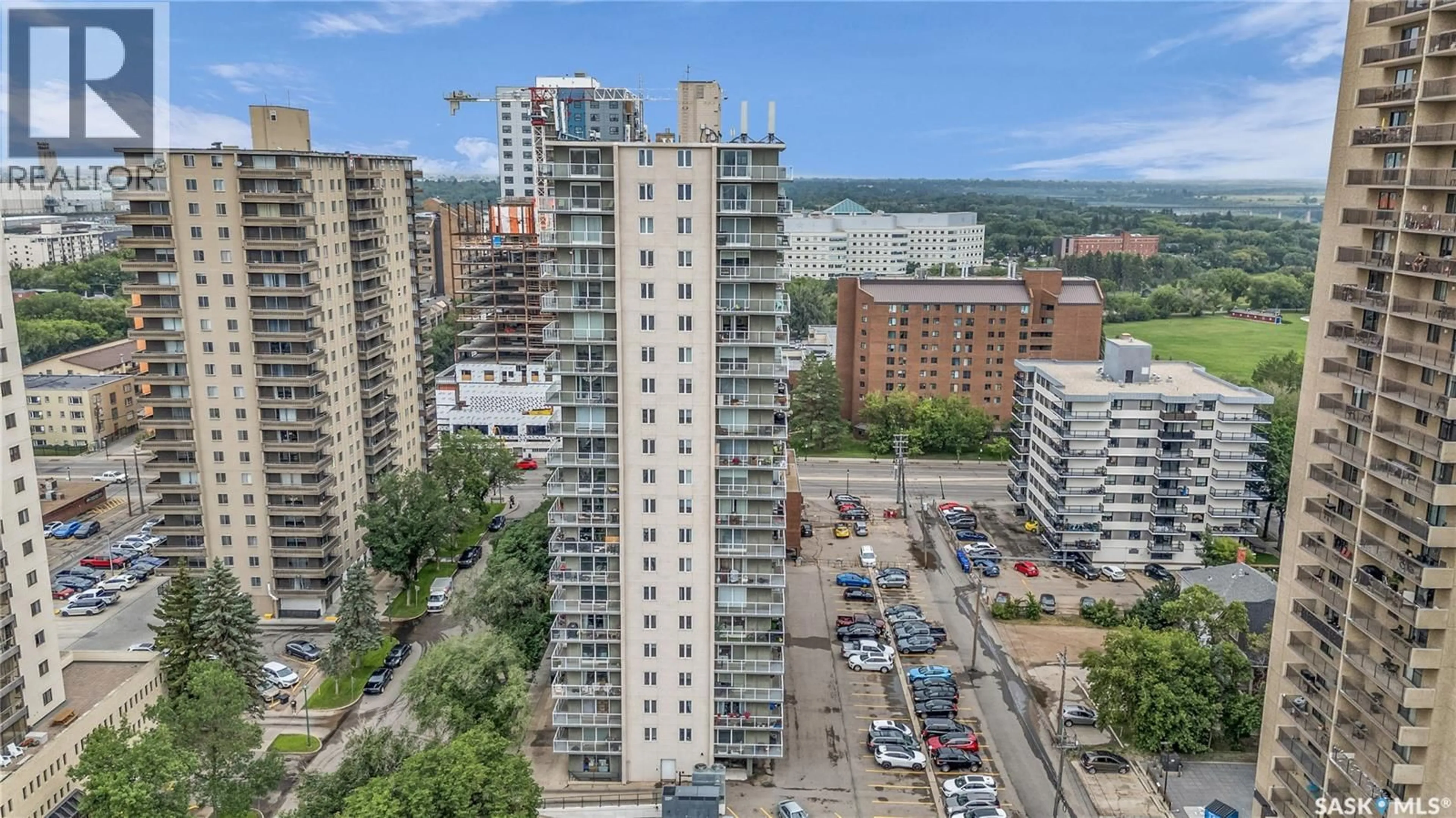 A pic from outside/outdoor area/front of a property/back of a property/a pic from drone, city buildings view from balcony for 320 - 1606 5TH AVENUE, Saskatoon Saskatchewan S7K2P5
