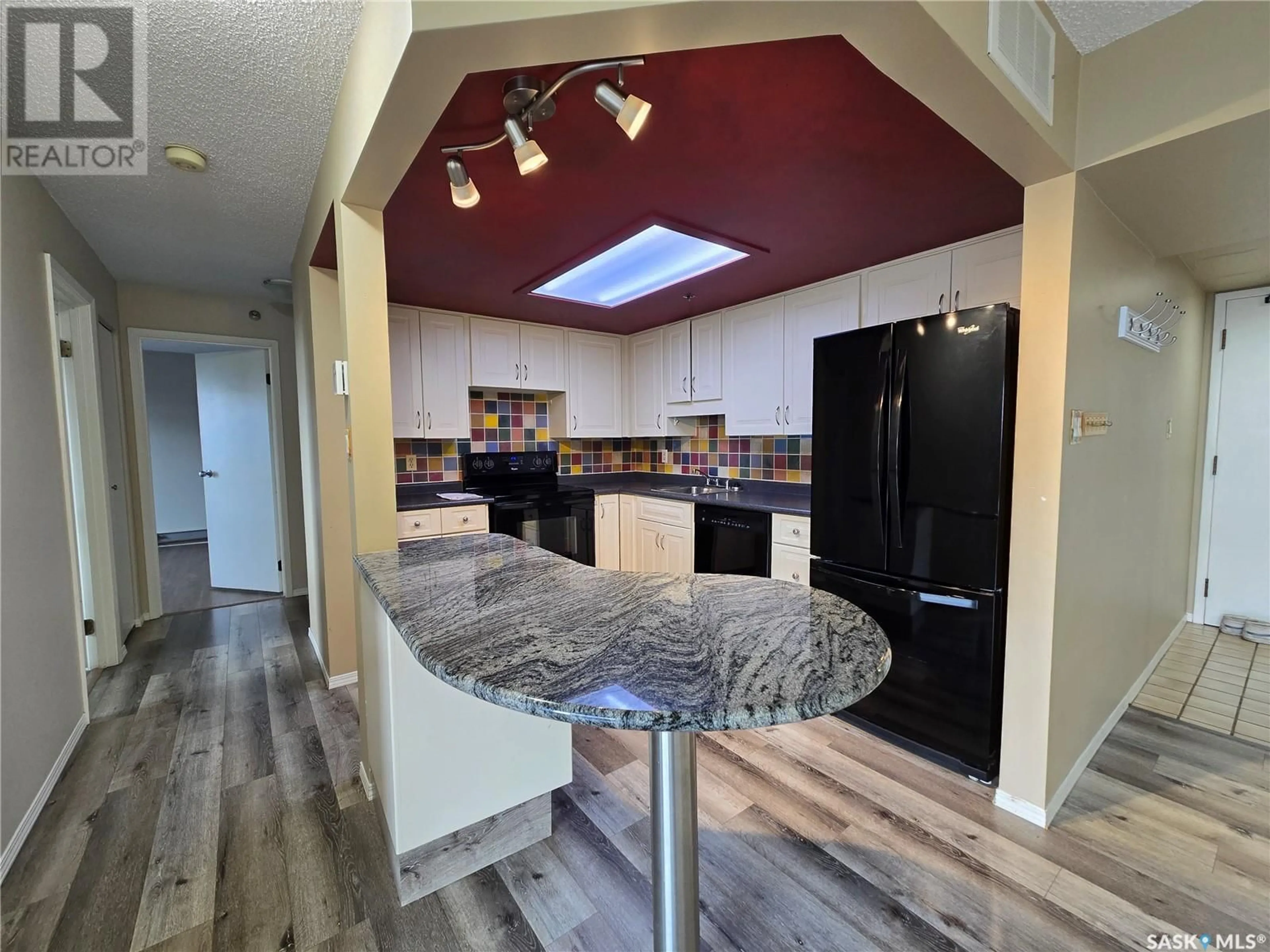 Open concept kitchen, ceramic/tile floor for N - 1507 311 6TH AVENUE, Saskatoon Saskatchewan S7K7A9