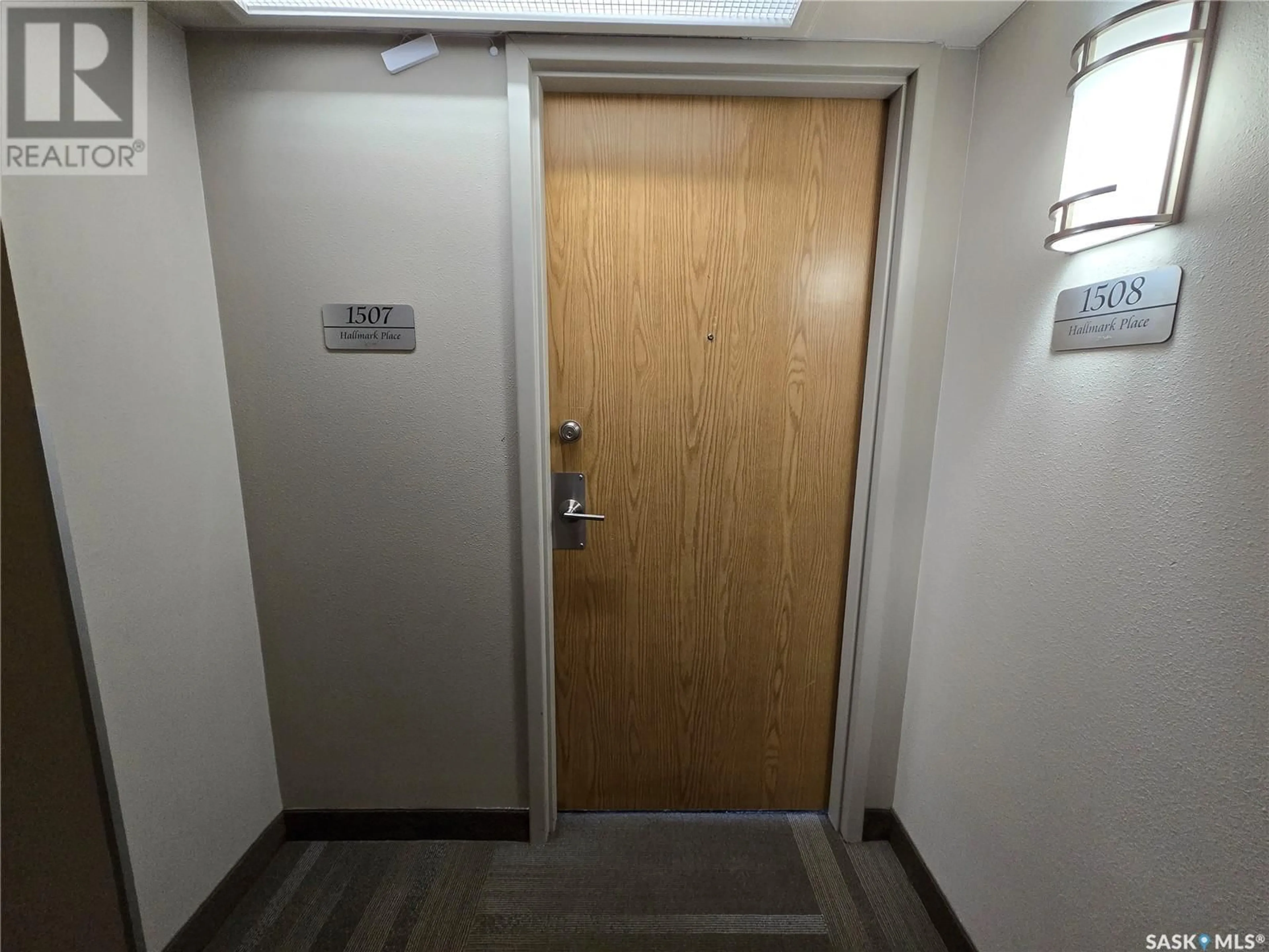 Indoor foyer for N - 1507 311 6TH AVENUE, Saskatoon Saskatchewan S7K7A9