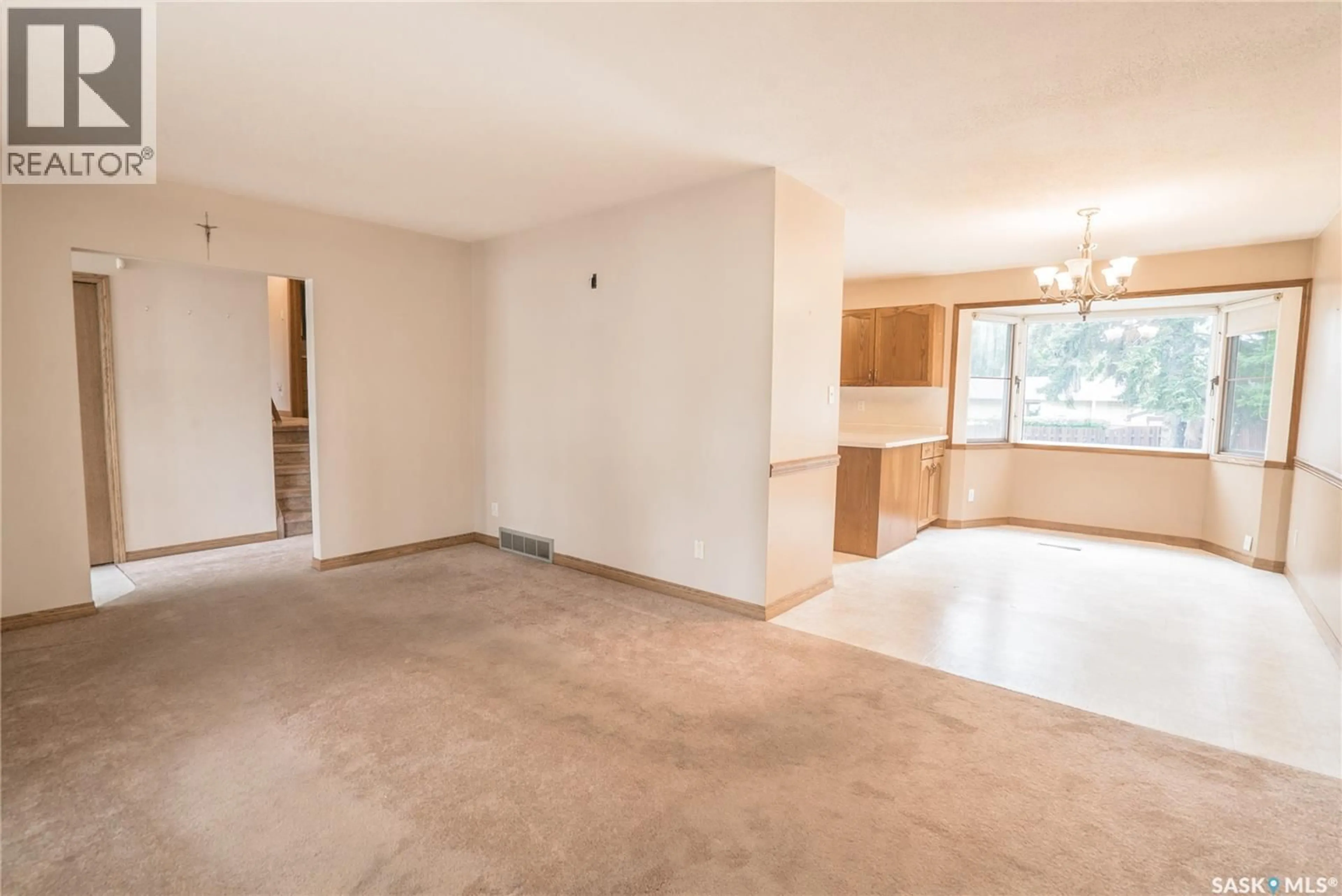 A pic of a room for 15 RICHMOND STREET, Saskatoon Saskatchewan S7K1A7