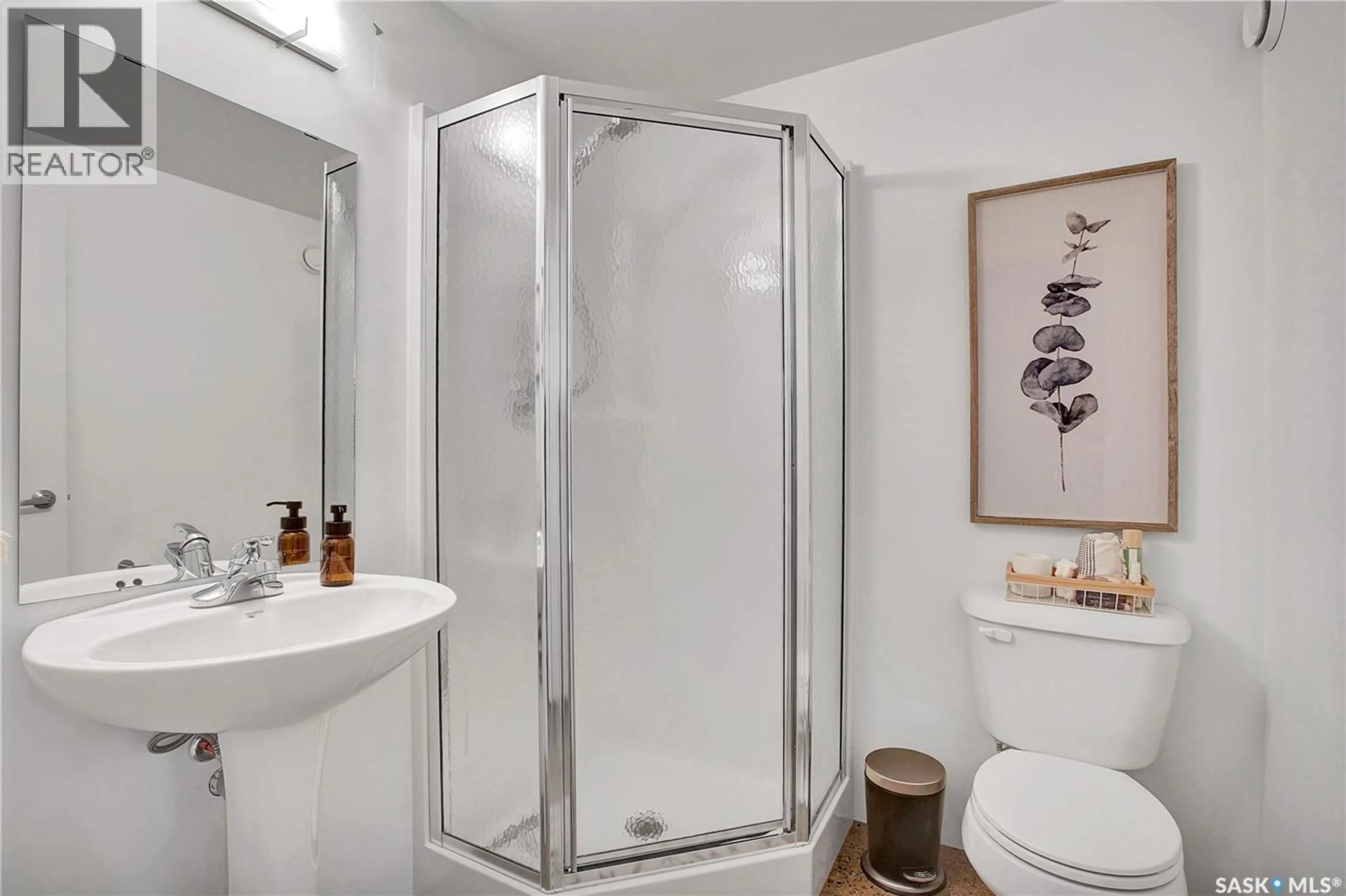 Standard bathroom, ceramic/tile floor for E - 411 120 23RD STREET, Saskatoon Saskatchewan S7N0W2