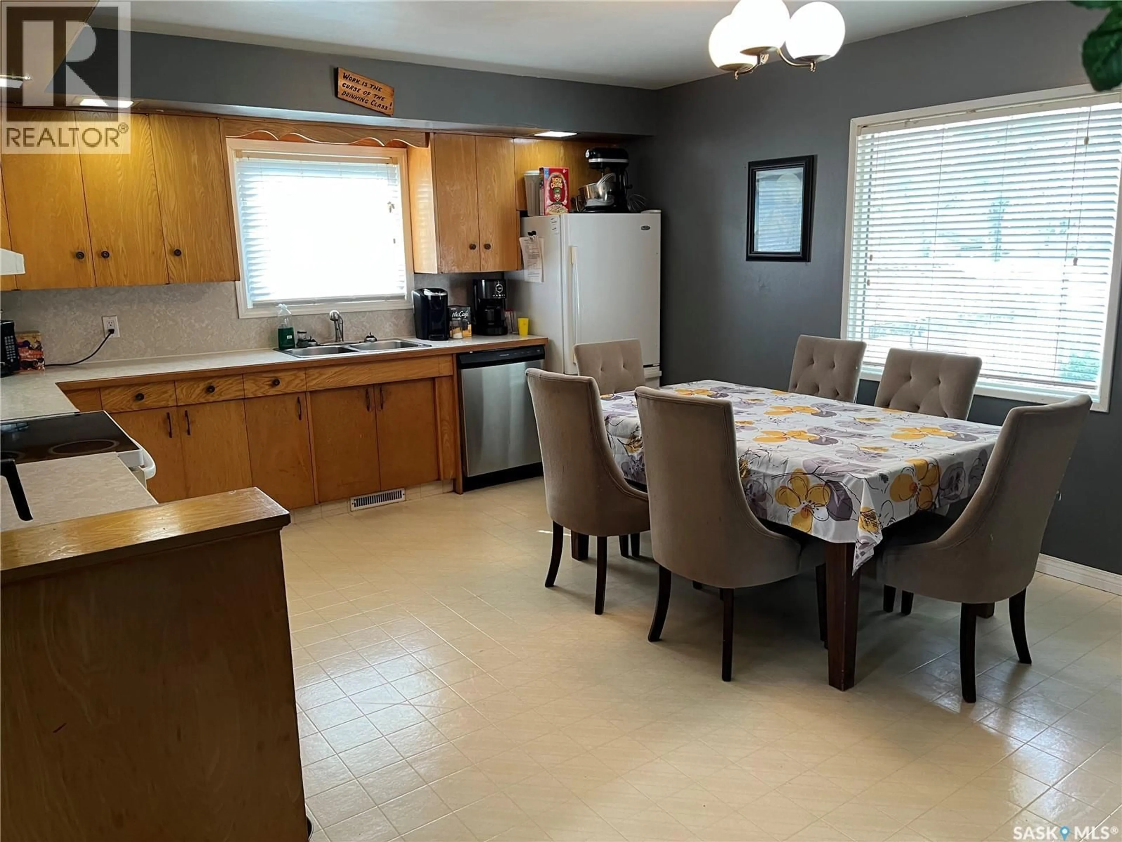 Unknown for 229 4TH AVENUE, Gravelbourg Saskatchewan S0H1X0