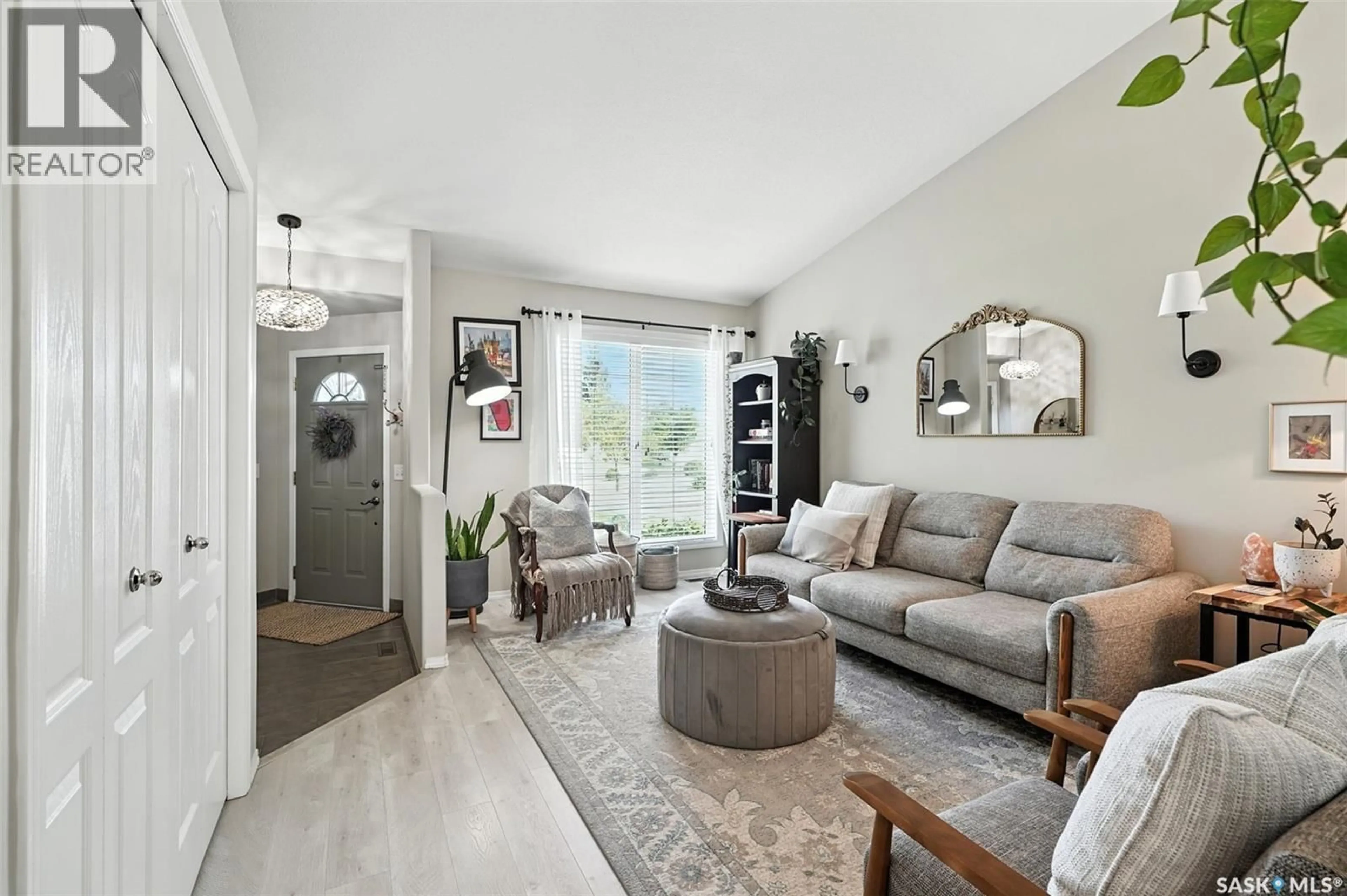 Living room with furniture, unknown for 802 KENDERDINE ROAD, Saskatoon Saskatchewan S7N4V8