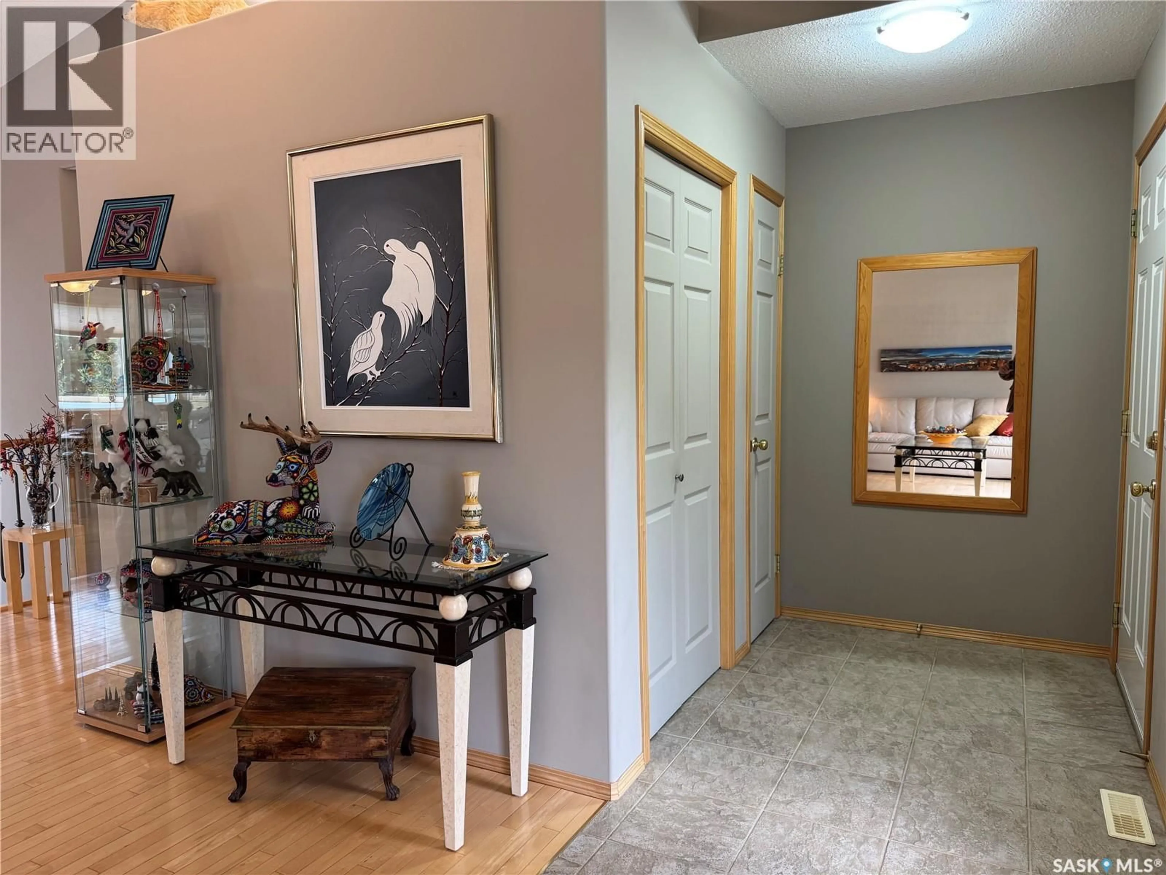 Indoor entryway for 1215 21ST STREET, Humboldt Saskatchewan S0K2A0