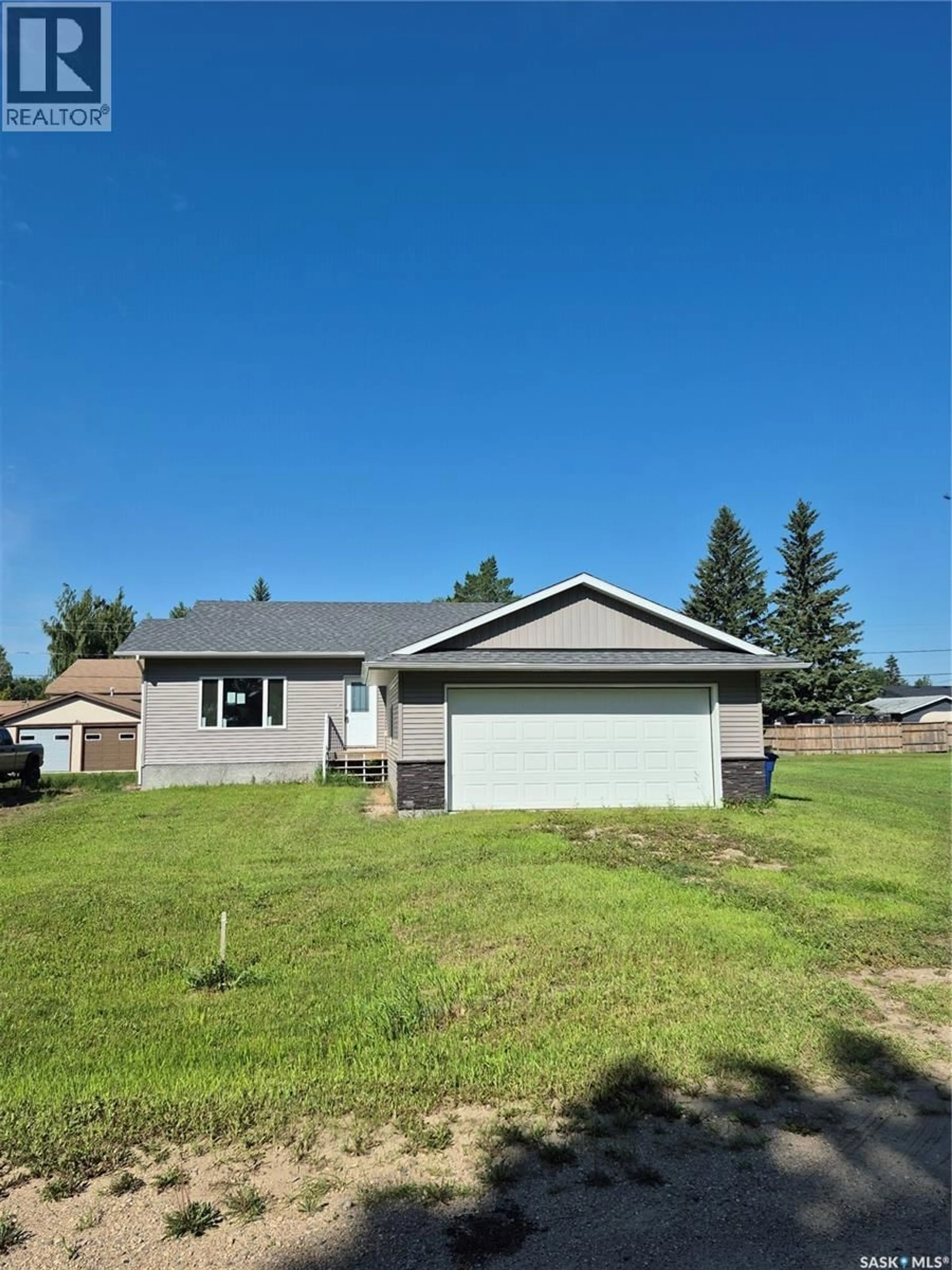 Home with vinyl exterior material, street for 620 LUNN STREET, Asquith Saskatchewan S0K0J0
