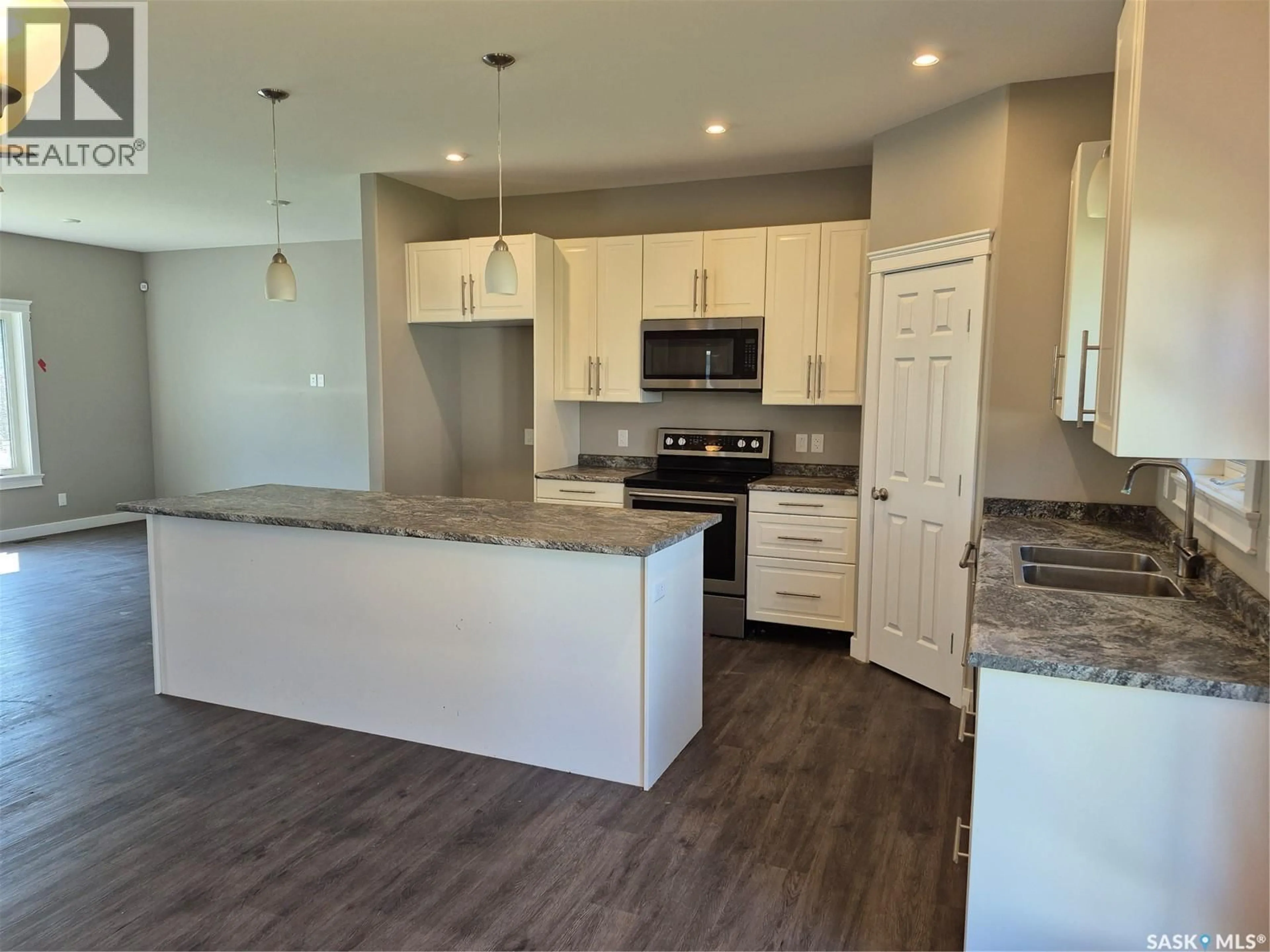 Open concept kitchen, unknown for 620 LUNN STREET, Asquith Saskatchewan S0K0J0