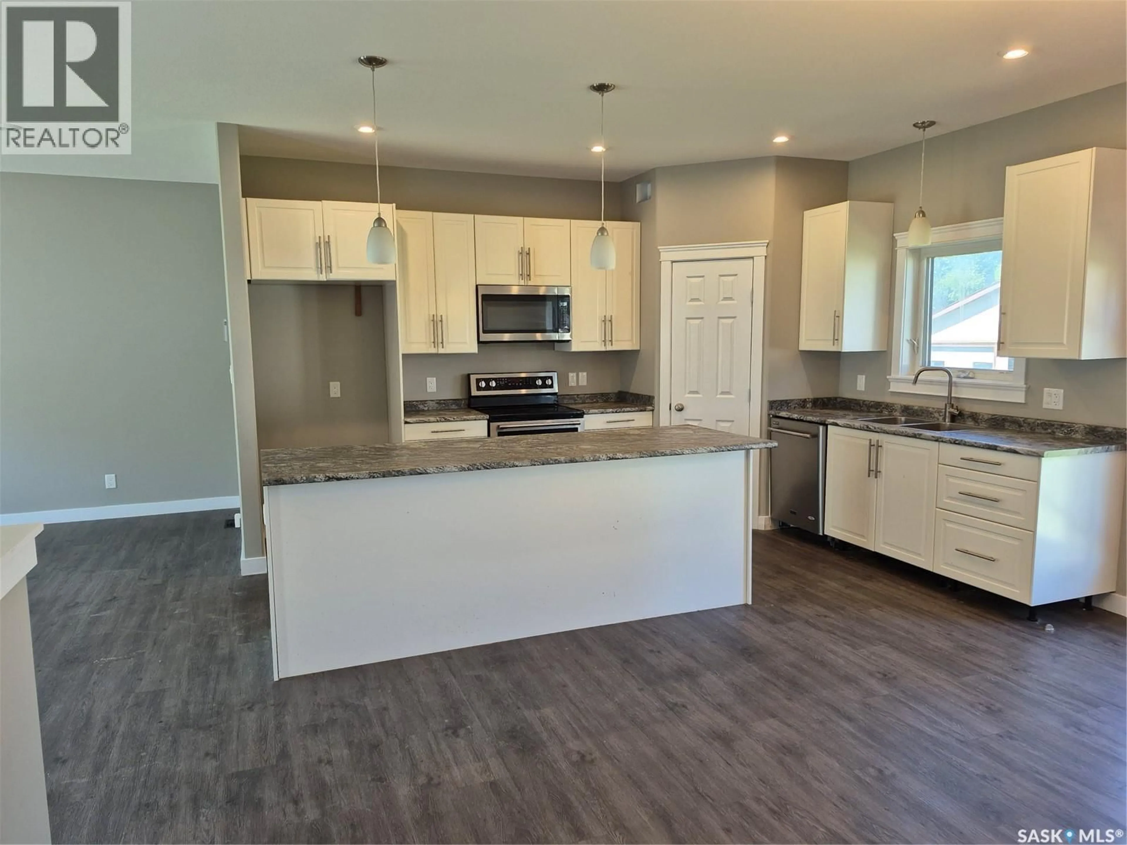 Open concept kitchen, unknown for 620 LUNN STREET, Asquith Saskatchewan S0K0J0
