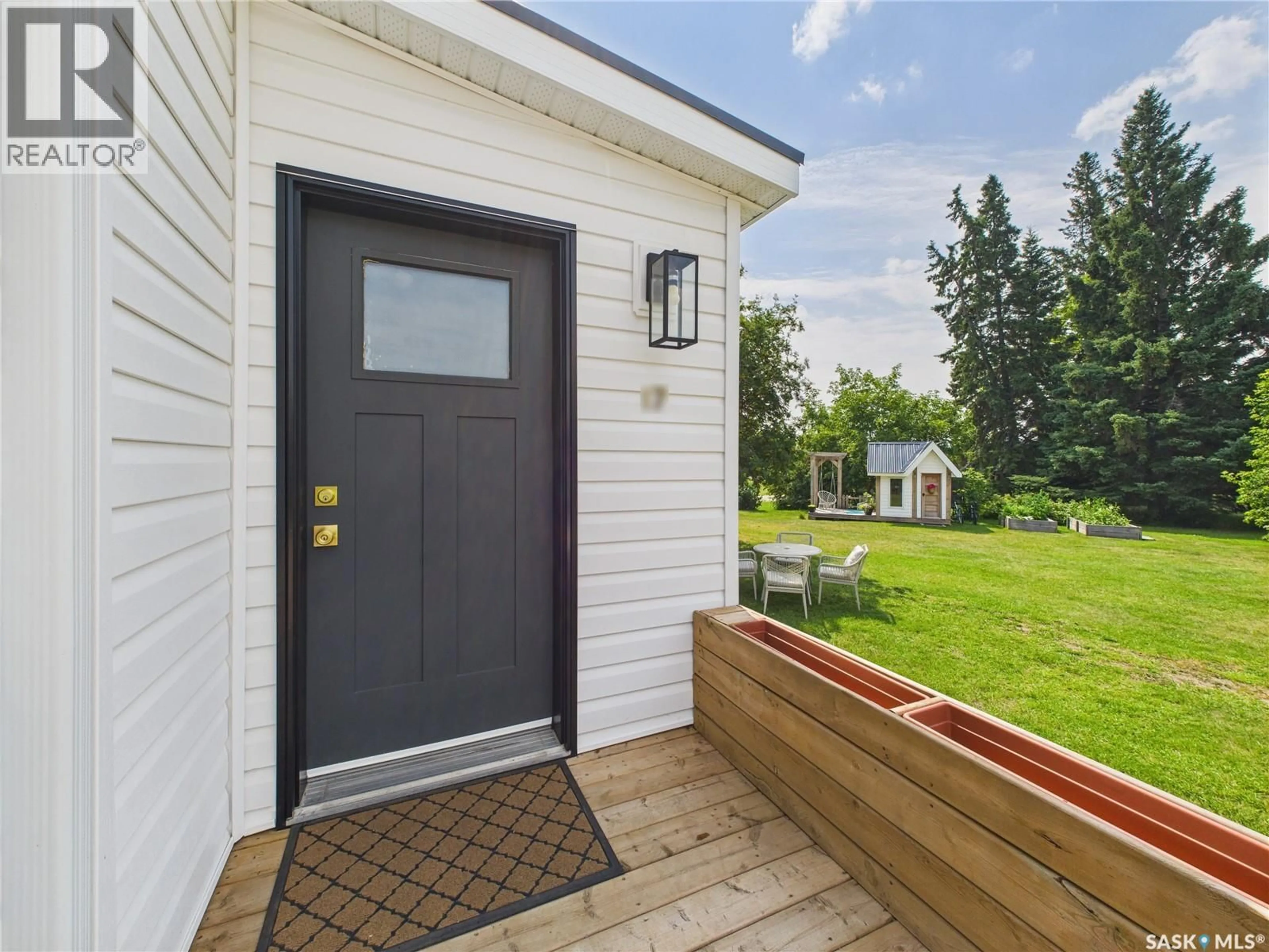 Home with vinyl exterior material, street for 17 ROSS STREET, Duck Lake Rm No. 463 Saskatchewan S0K2S0