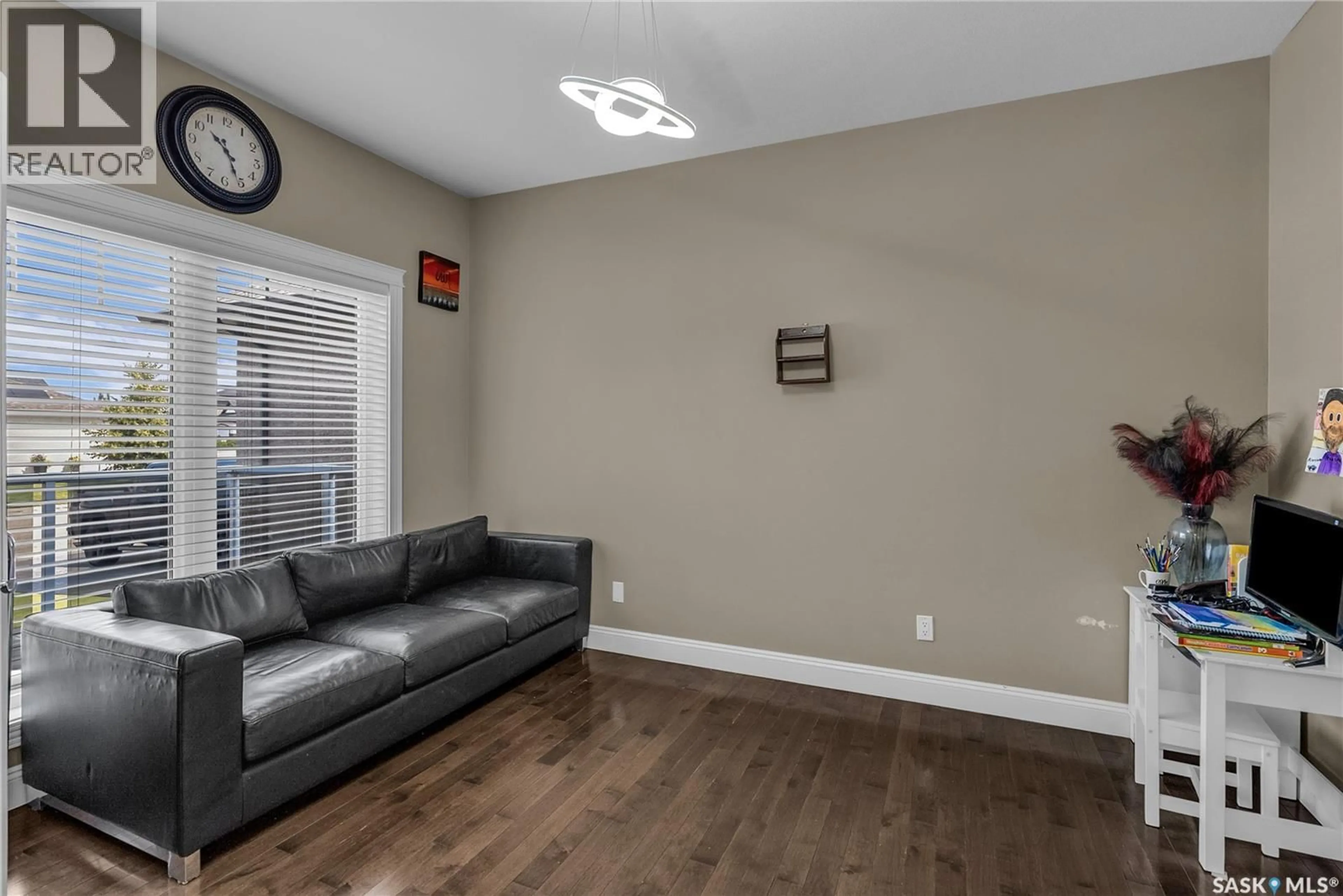 Living room with furniture, unknown for 715 BEECHDALE WAY, Saskatoon Saskatchewan S7V0A5