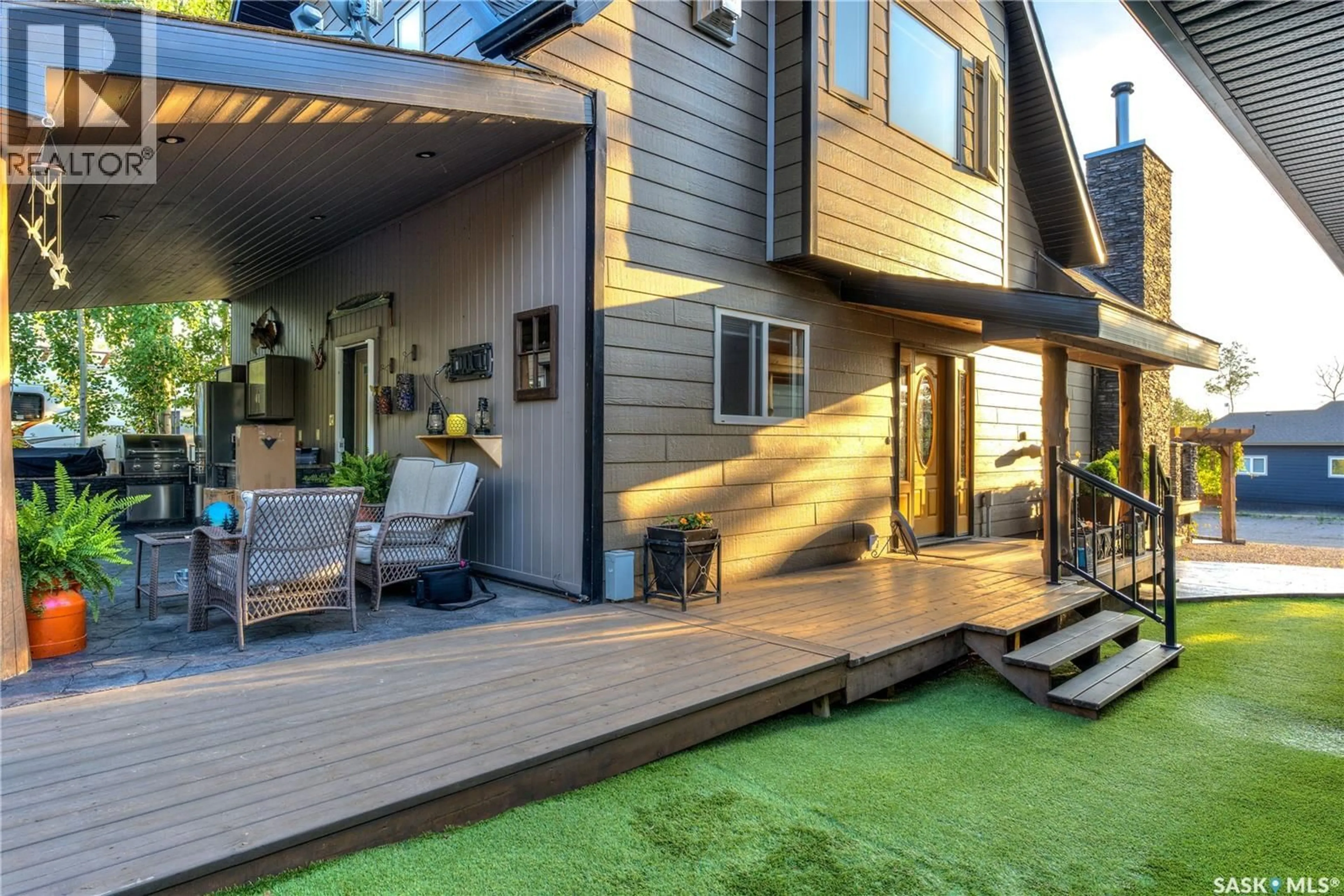 Home with vinyl exterior material, street for 605 CEDAR CLOSE, Beaver River Rm No. 622 Saskatchewan S0M1A0