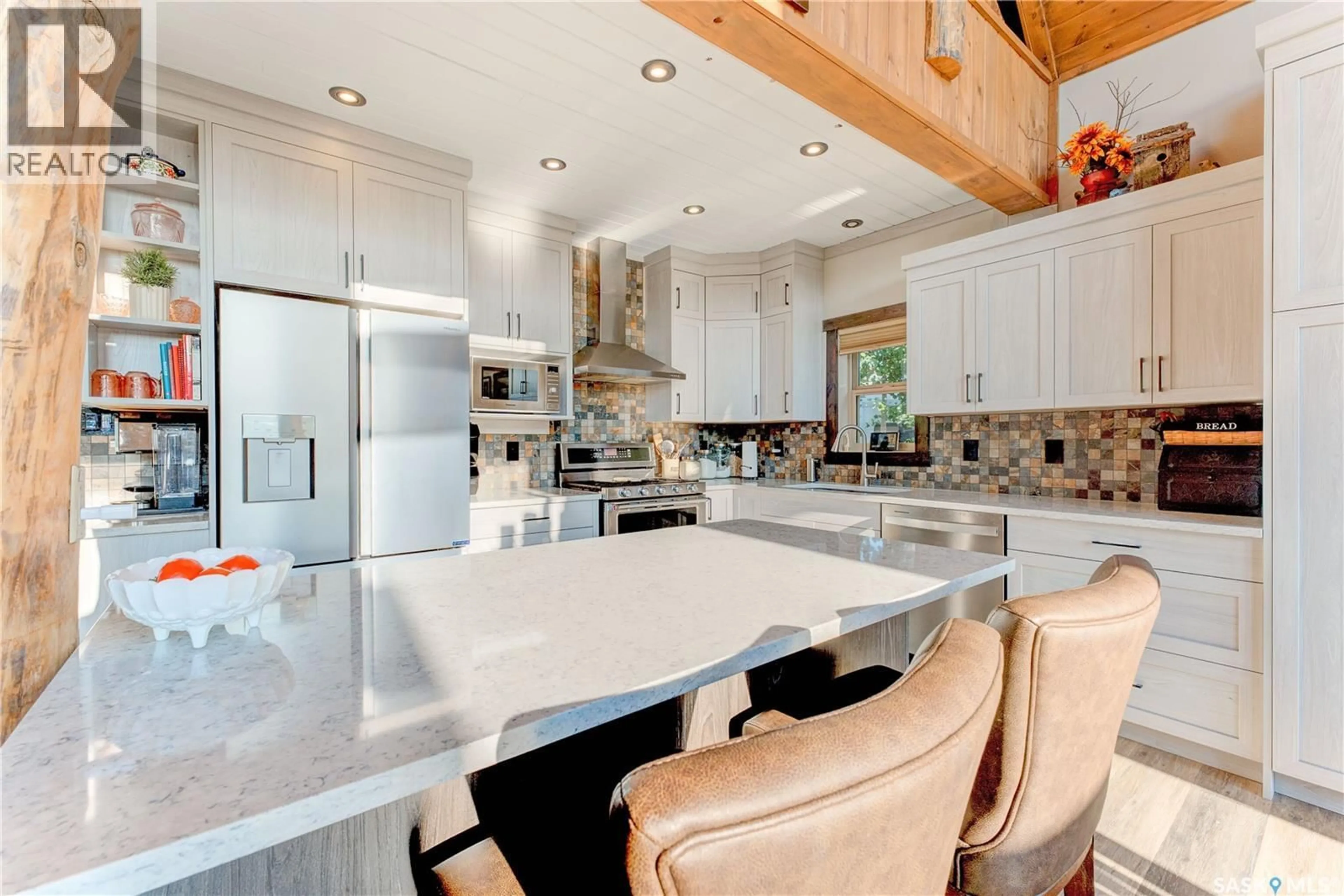 Contemporary kitchen, ceramic/tile floor for 605 CEDAR CLOSE, Beaver River Rm No. 622 Saskatchewan S0M1A0
