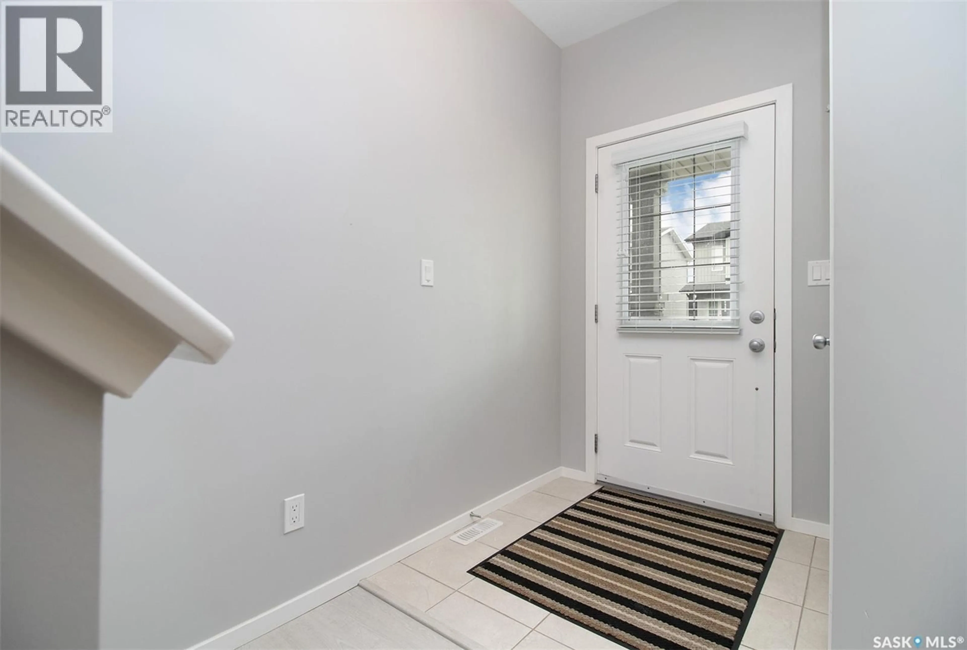 Indoor entryway for 5424 GREEN SILVERBERRY DRIVE, Regina Saskatchewan S4V3M4