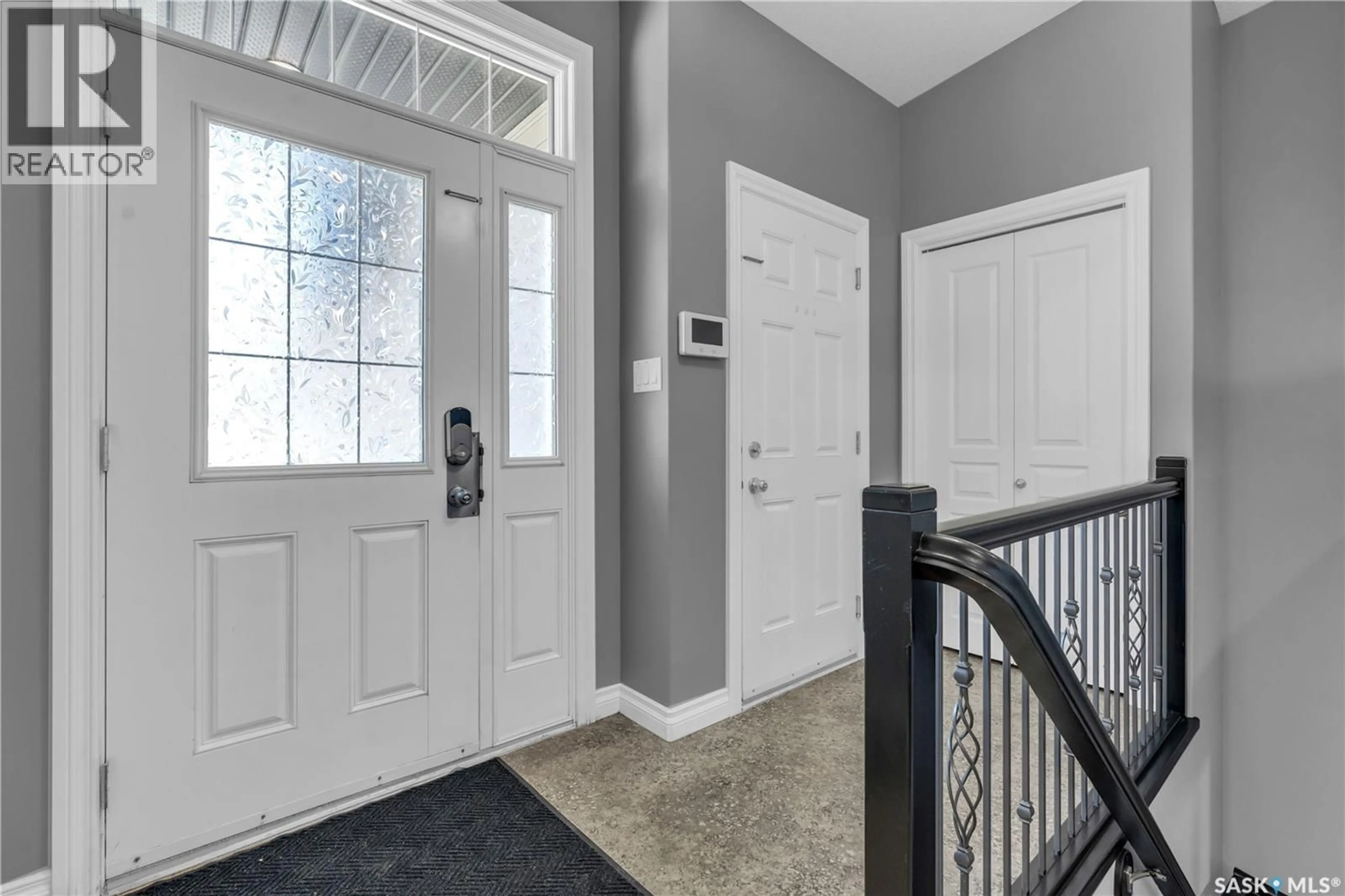 Indoor entryway for 4414 GUSWAY STREET, Regina Saskatchewan S4X0C8