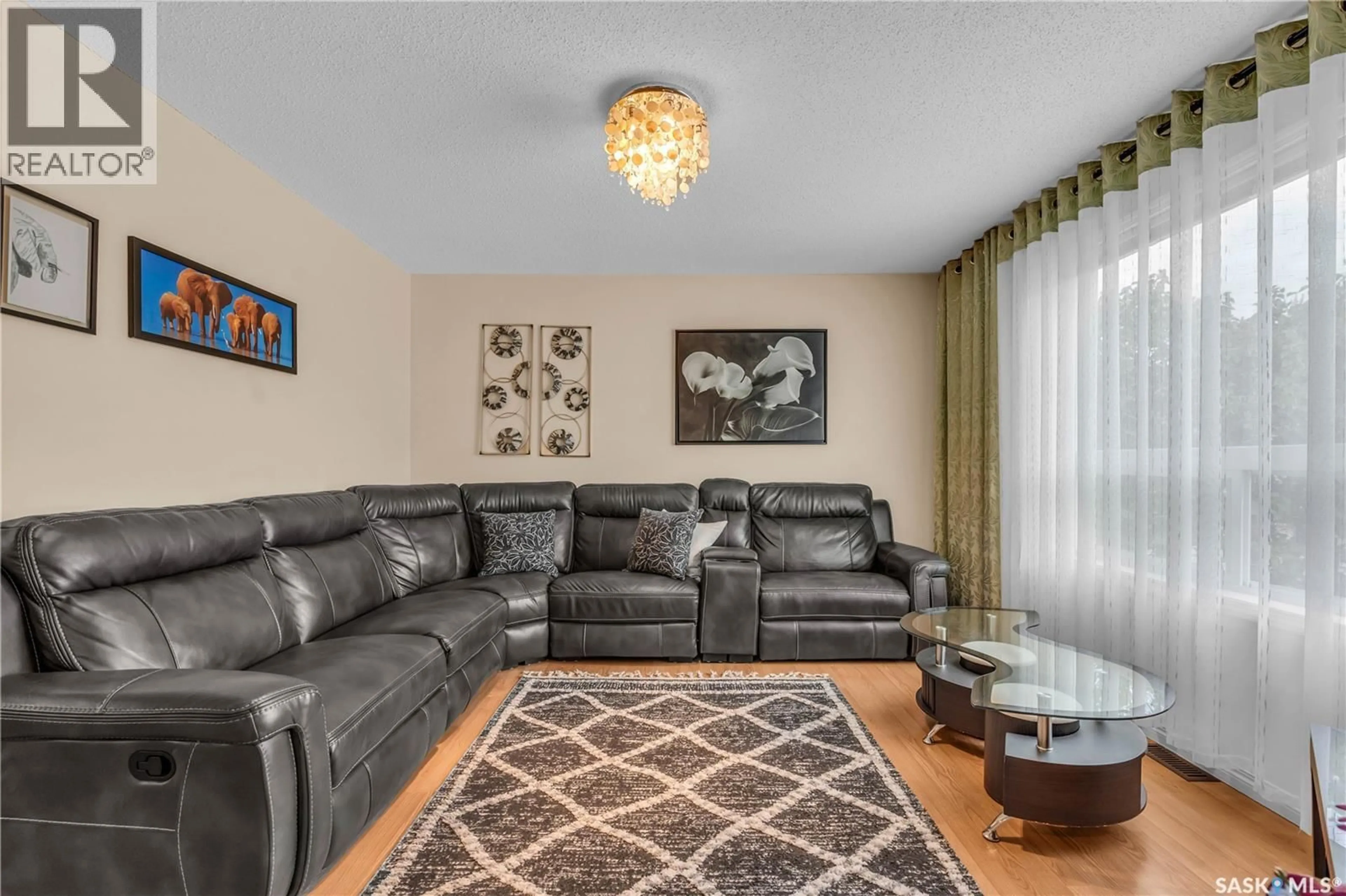 Living room with furniture, unknown for 2911 18TH STREET, Saskatoon Saskatchewan S7M4B1