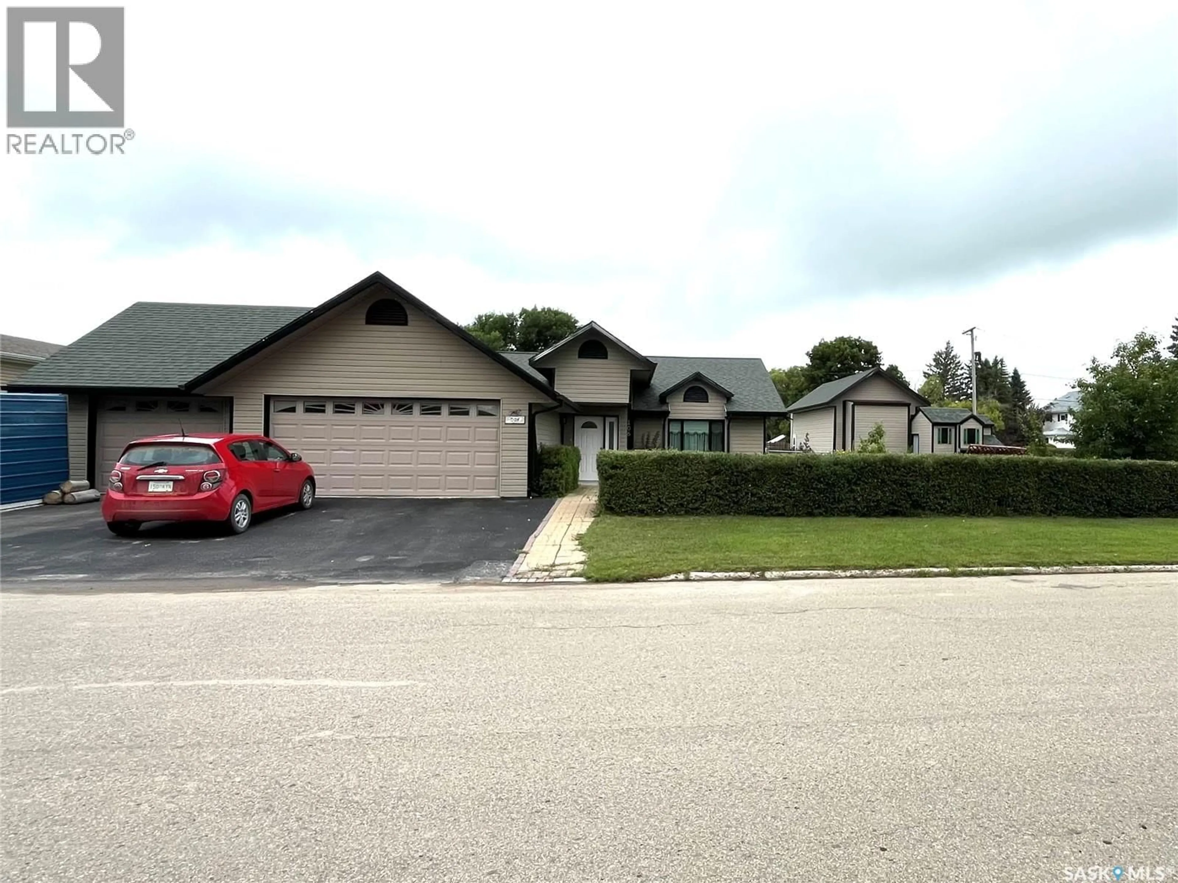 Home with vinyl exterior material, street for 106 STEPHEN STREET, Maryfield Saskatchewan S0G3K0