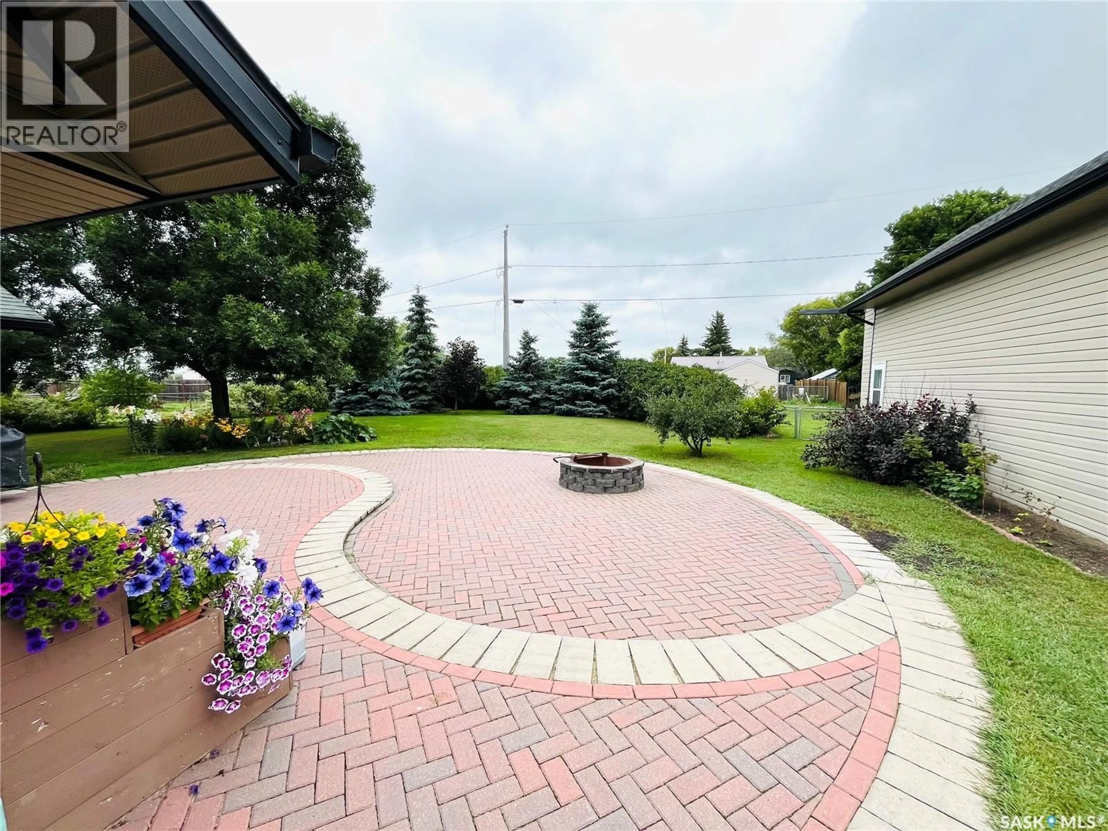Patio, unknown for 106 STEPHEN STREET, Maryfield Saskatchewan S0G3K0