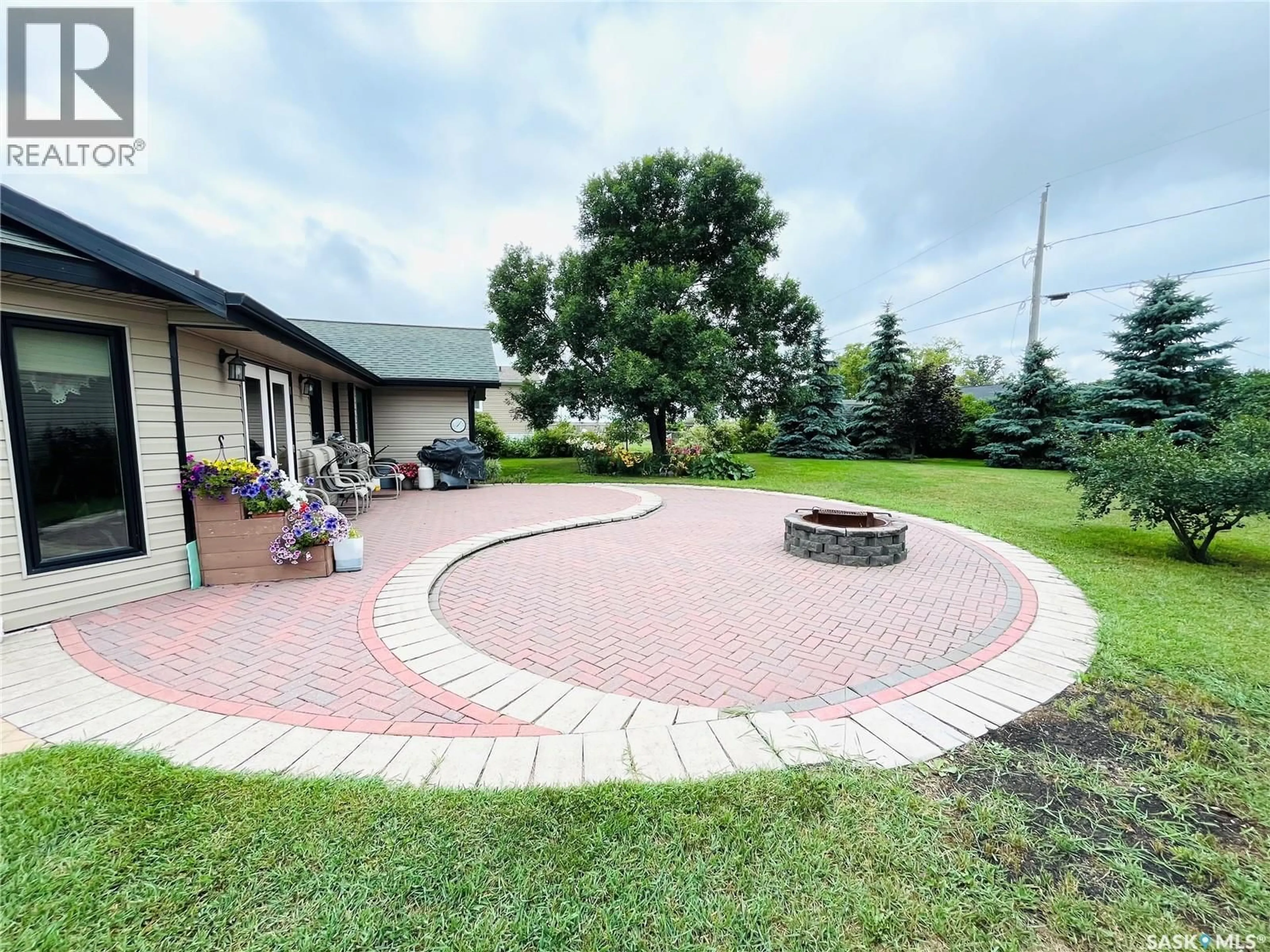 Patio, unknown for 106 STEPHEN STREET, Maryfield Saskatchewan S0G3K0