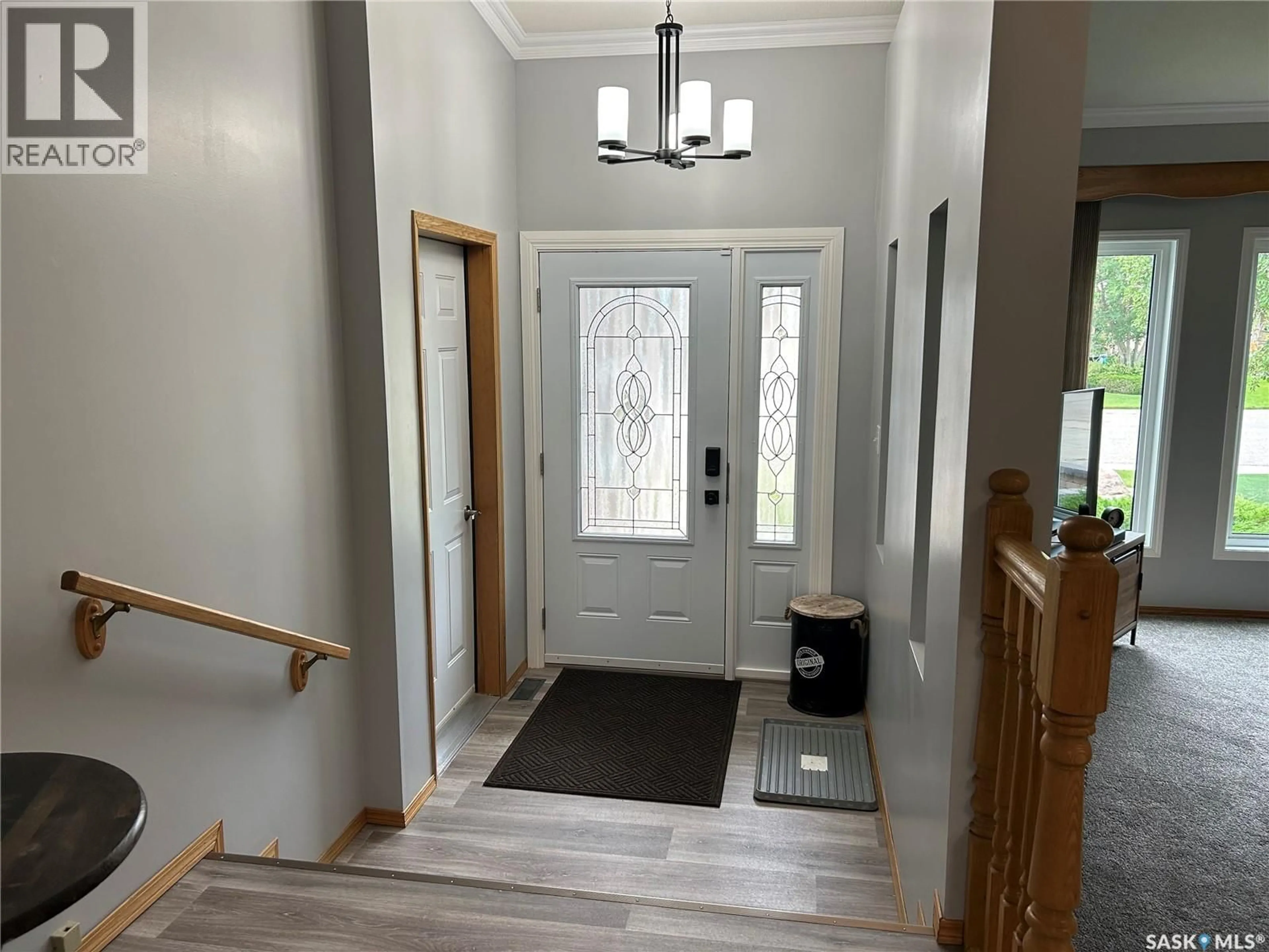 Indoor entryway for 2239 NEWCOMBE DRIVE, Estevan Saskatchewan S4A2S5
