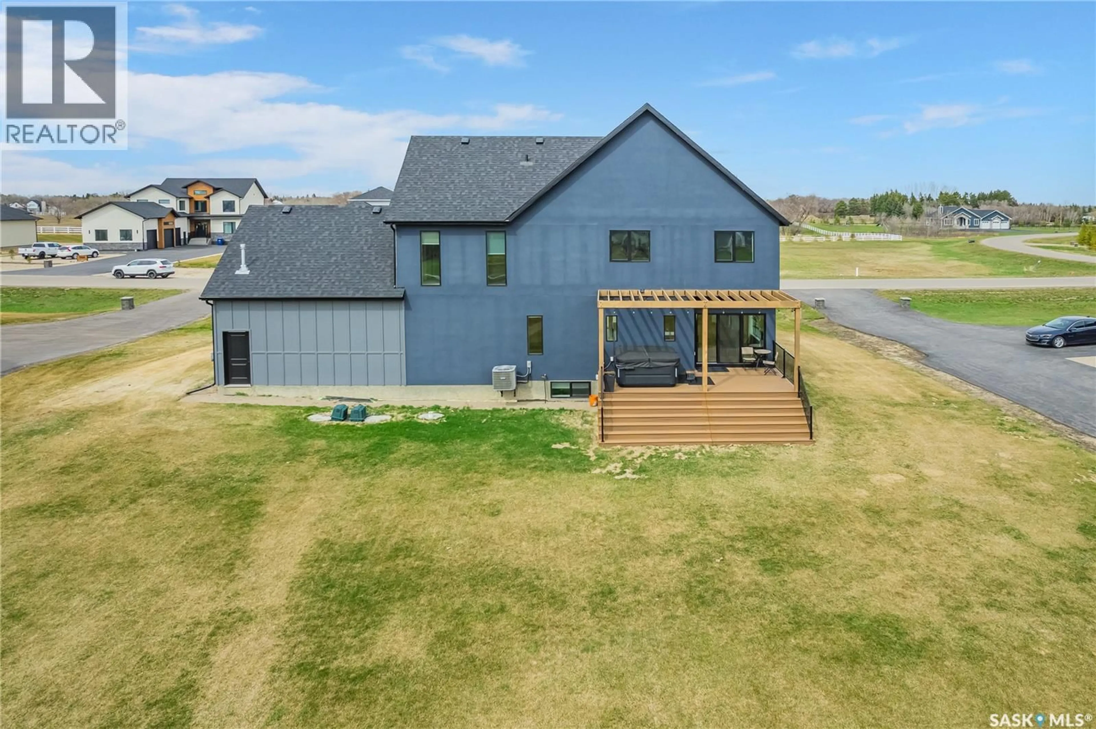 A pic from outside/outdoor area/front of a property/back of a property/a pic from drone, building for 351 EDGEMONT CRESCENT, Corman Park Rm No. 344 Saskatchewan S7T1A2
