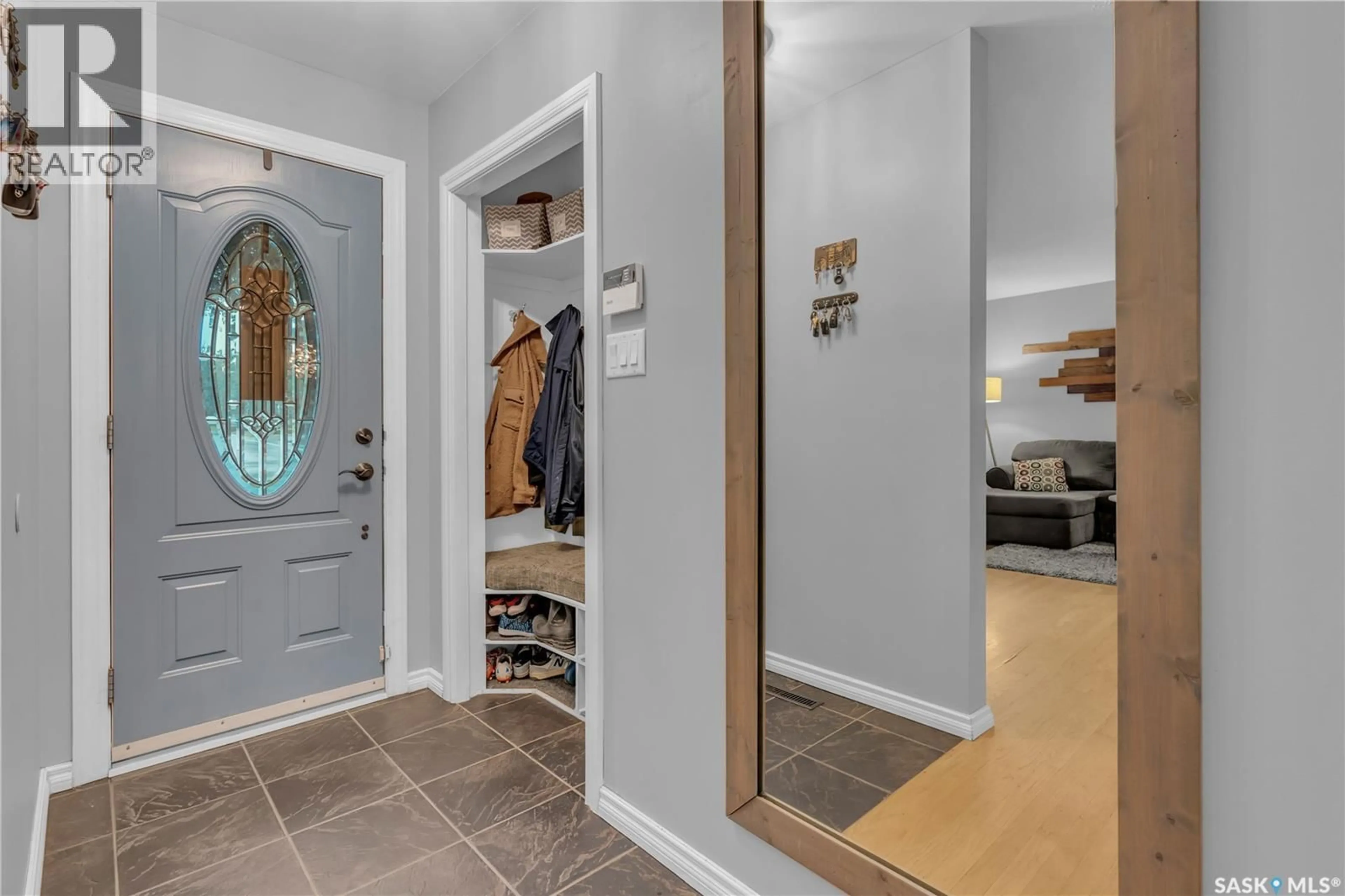 Indoor entryway for 2439 GORDON ROAD, Regina Saskatchewan S4S4M4