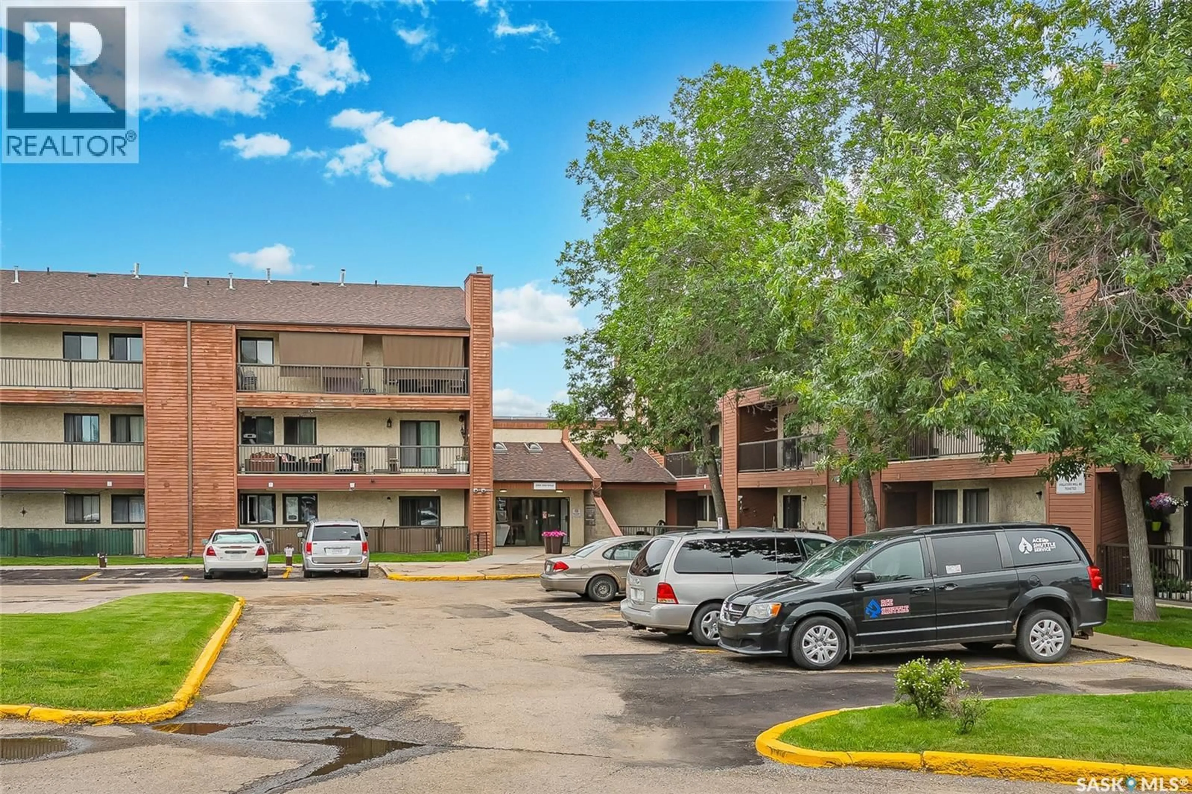 Patio, unknown for 118 3308 33RD STREET, Saskatoon Saskatchewan S7L6X6