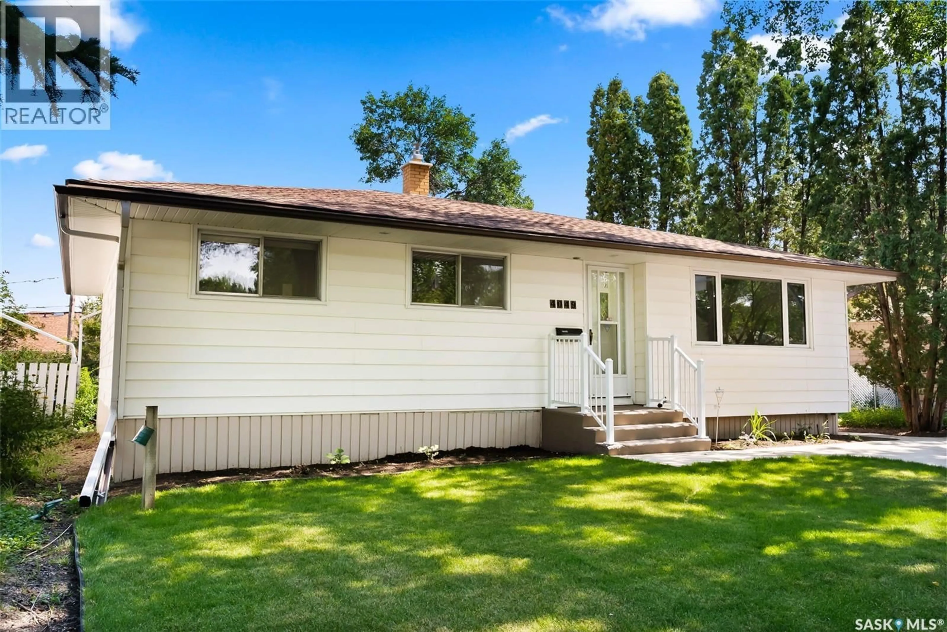 Home with vinyl exterior material, street for 4049 MONTAGUE STREET, Regina Saskatchewan S4S3K1