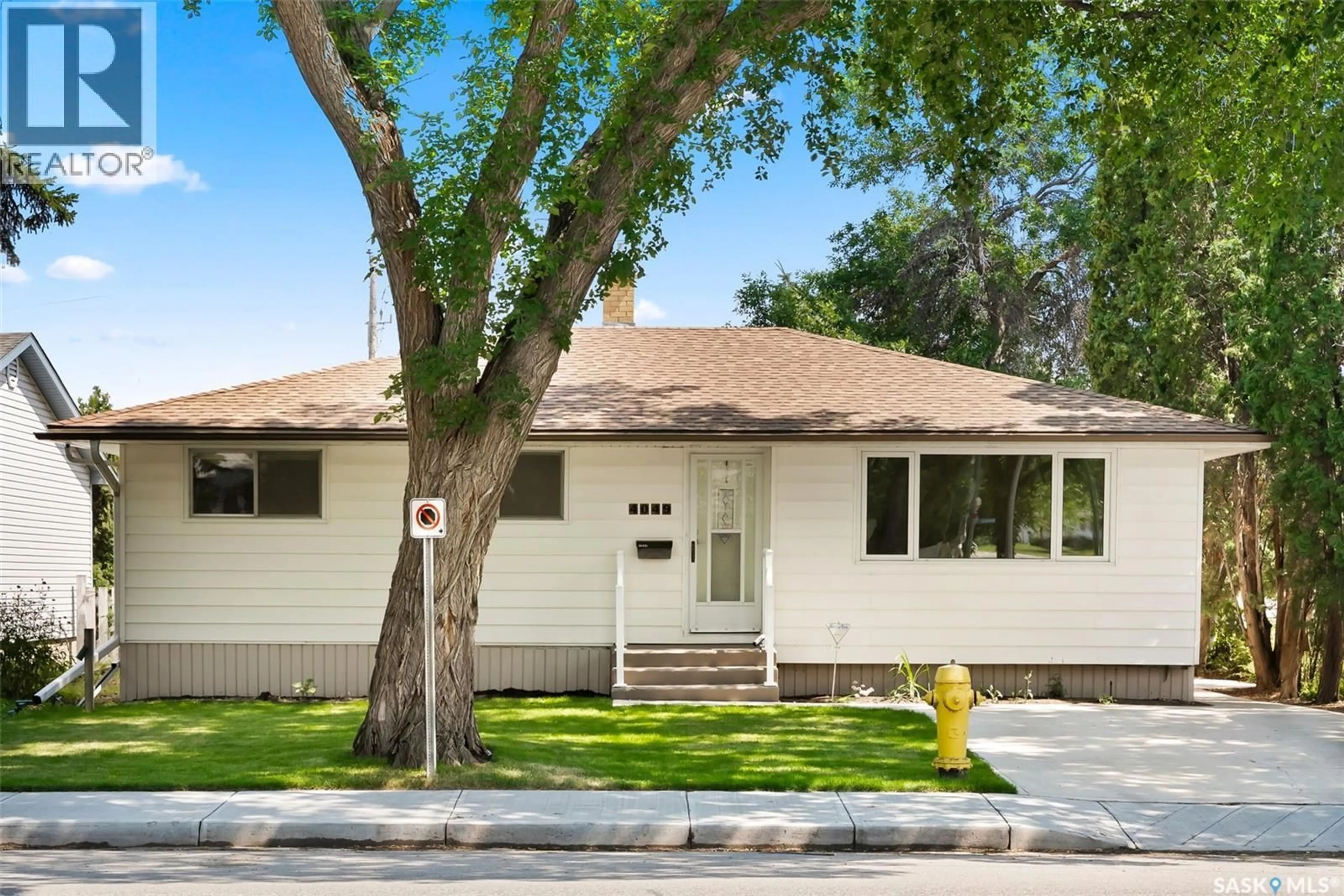 Home with vinyl exterior material, street for 4049 MONTAGUE STREET, Regina Saskatchewan S4S3K1