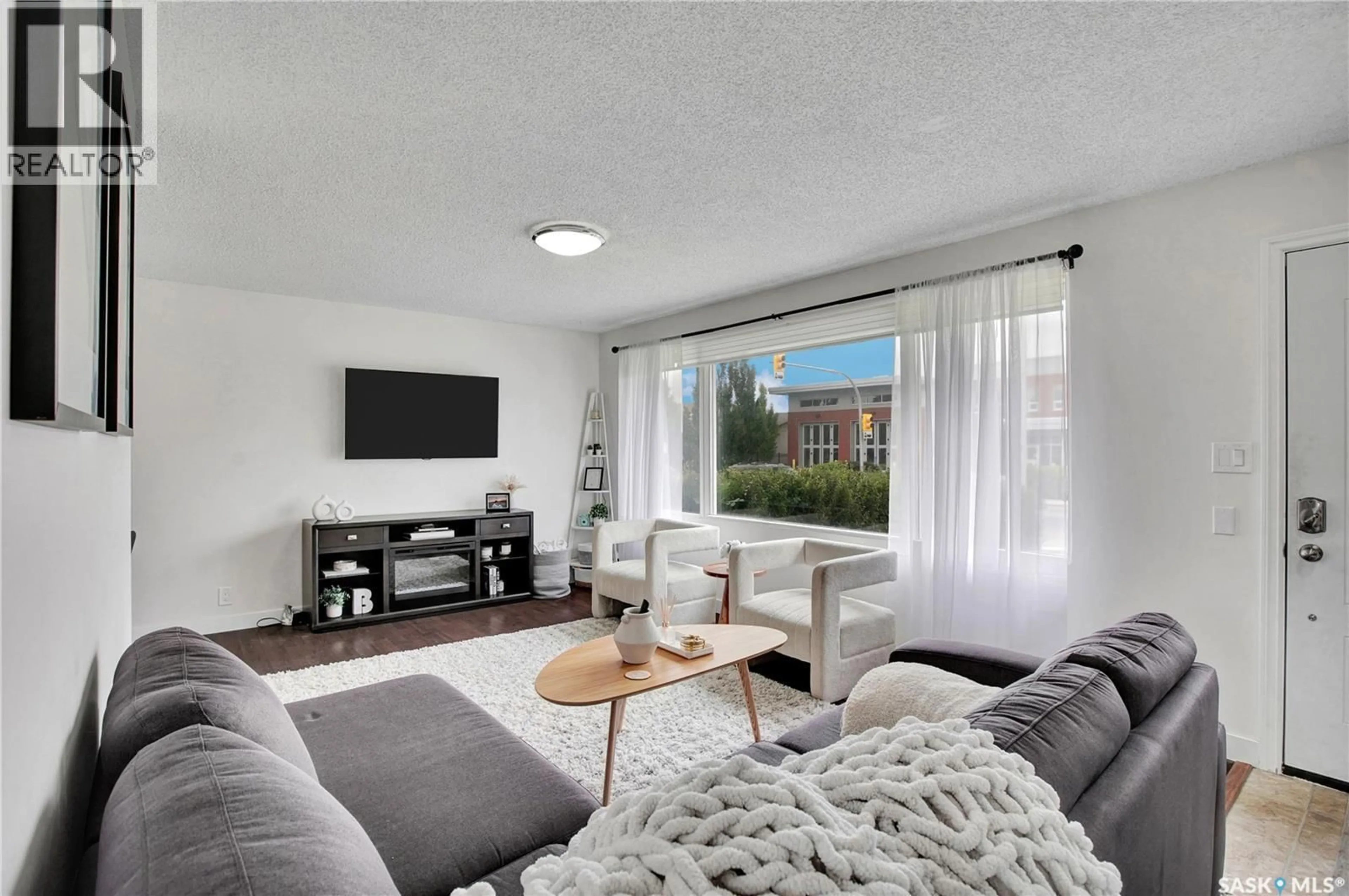 Living room with furniture, unknown for 2616 CLARENCE AVENUE, Saskatoon Saskatchewan S7J1M6