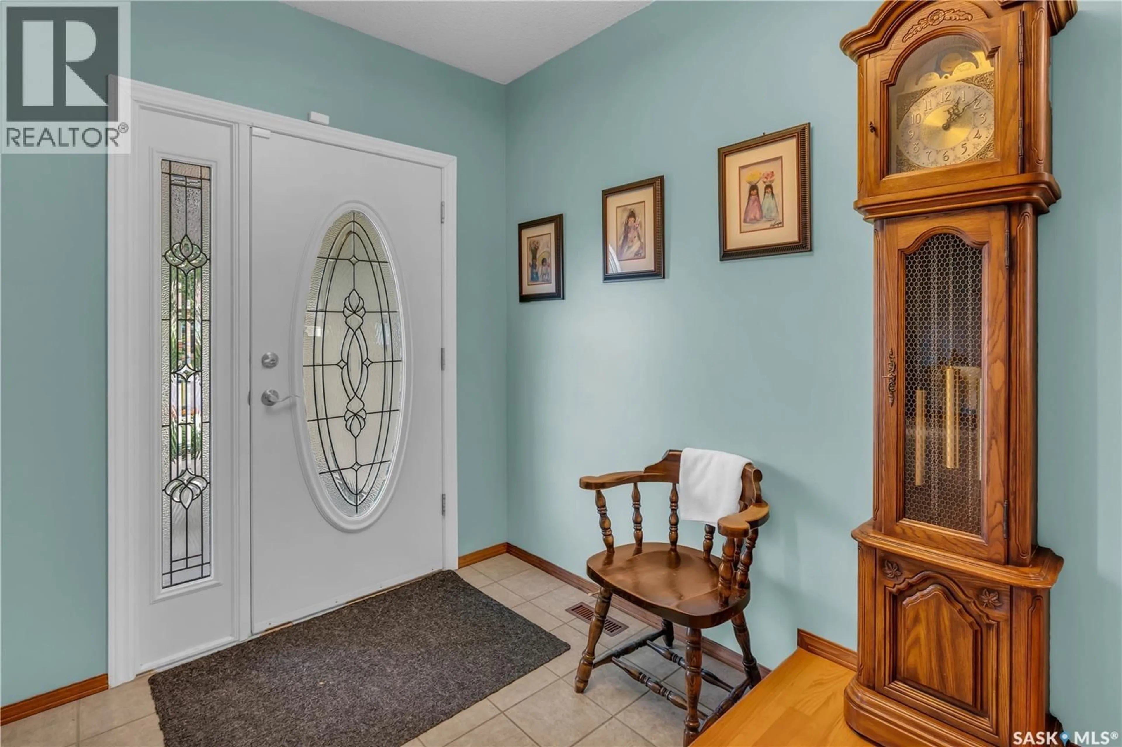 Indoor entryway for 2310 GOLDMAN CRESCENT, Regina Saskatchewan S4V1E4
