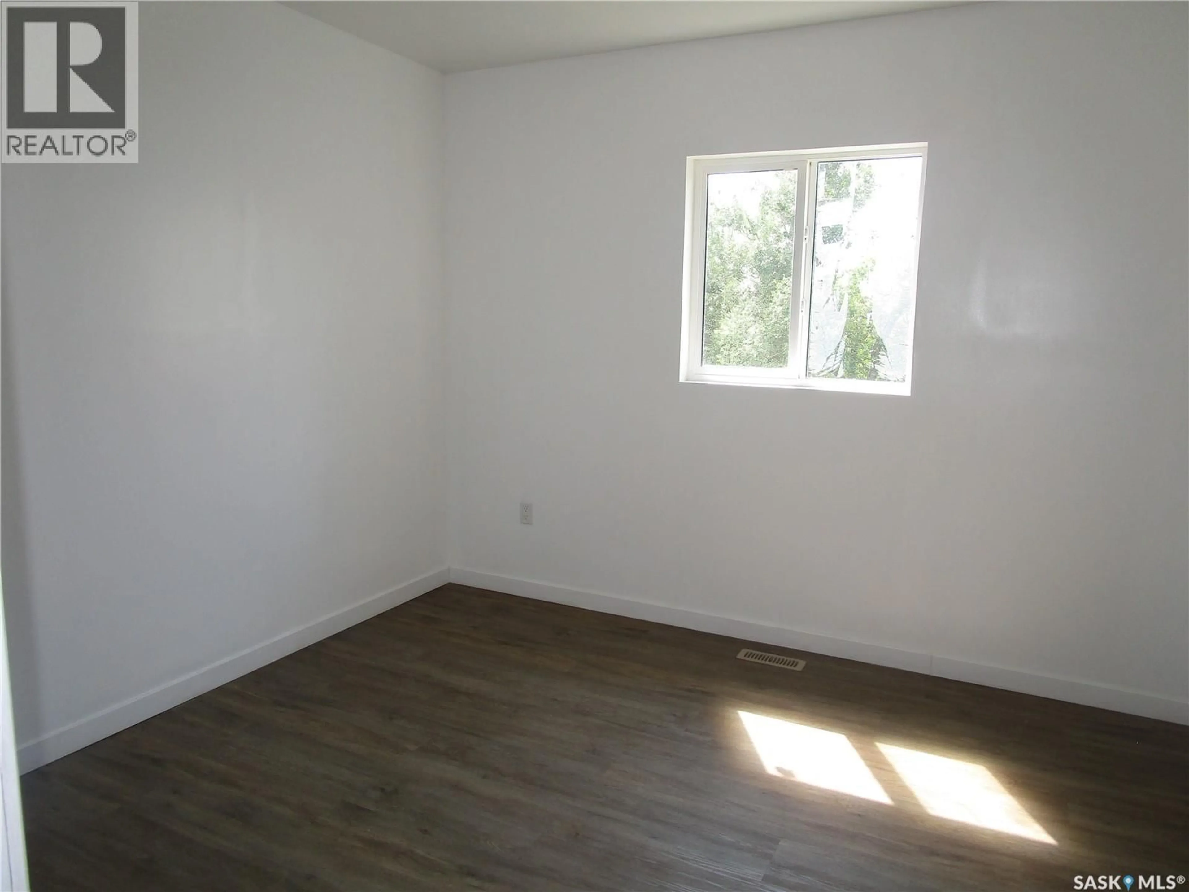 A pic of a room for 2011 1ST STREET, Rockglen Saskatchewan S0H3R0