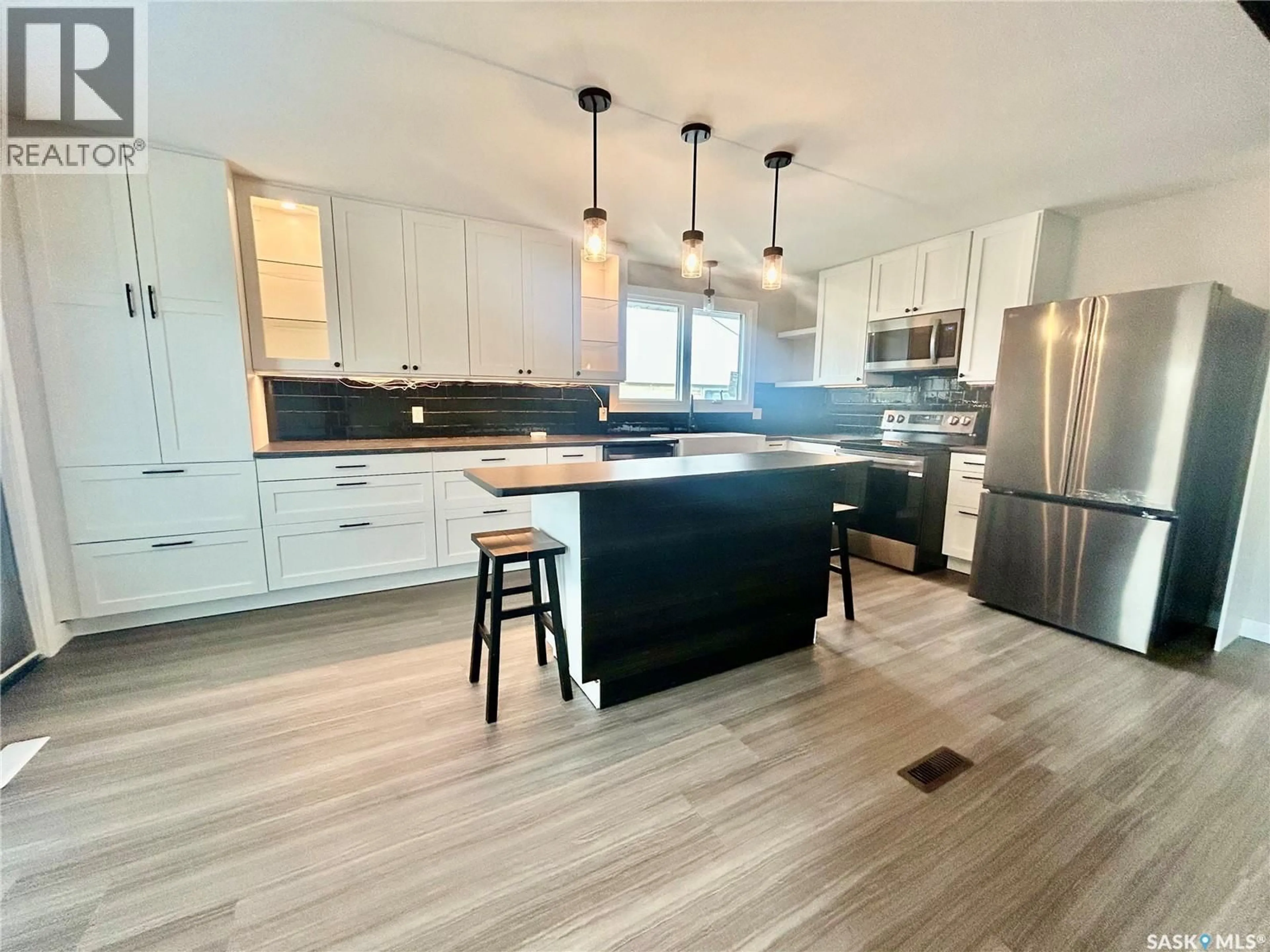 Open concept kitchen, unknown for 616 MAPLE ROAD, Nipawin Saskatchewan S0E1E0
