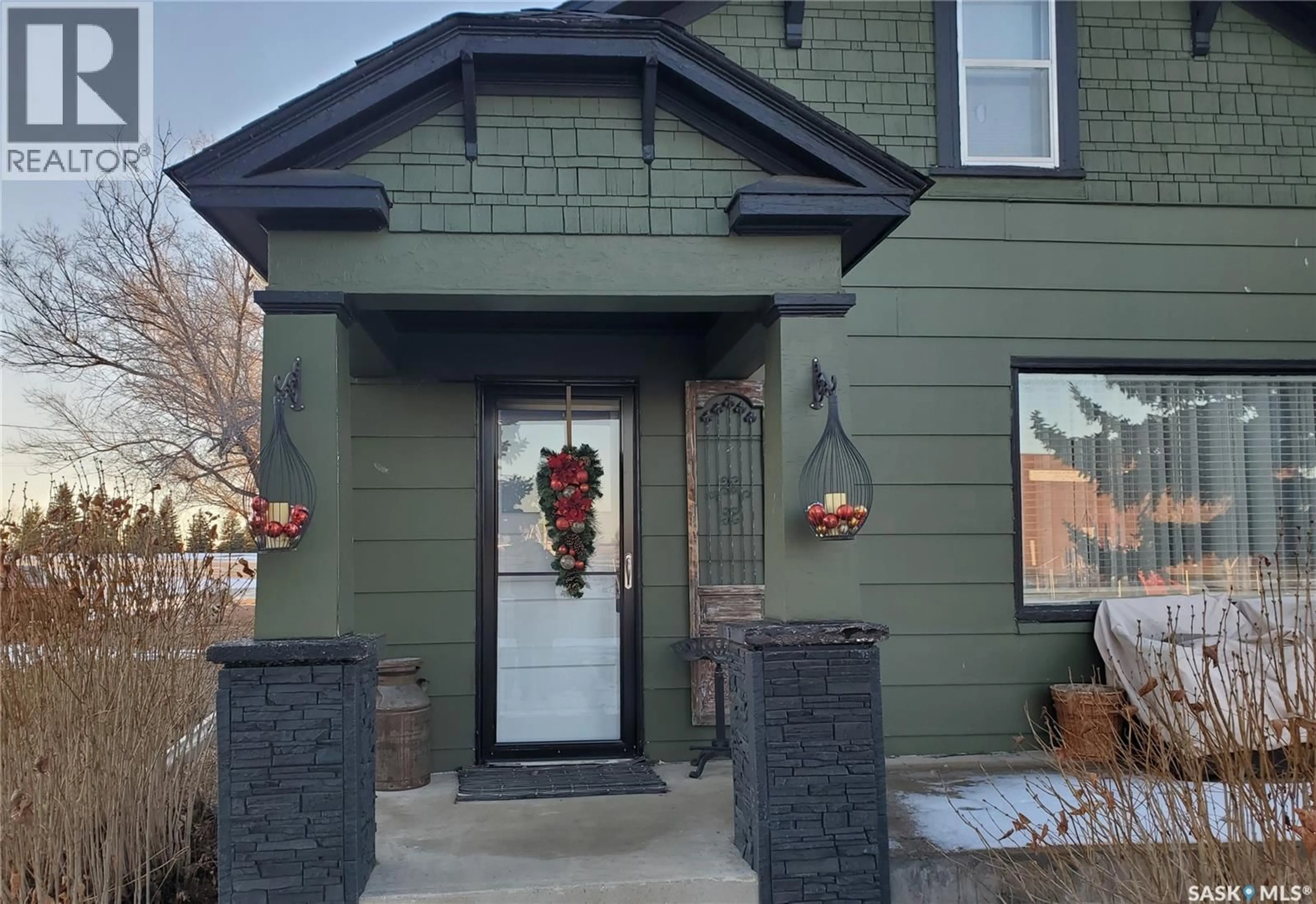 Indoor entryway for 344 CENTRE STREET, Ponteix Saskatchewan S0N1Z0