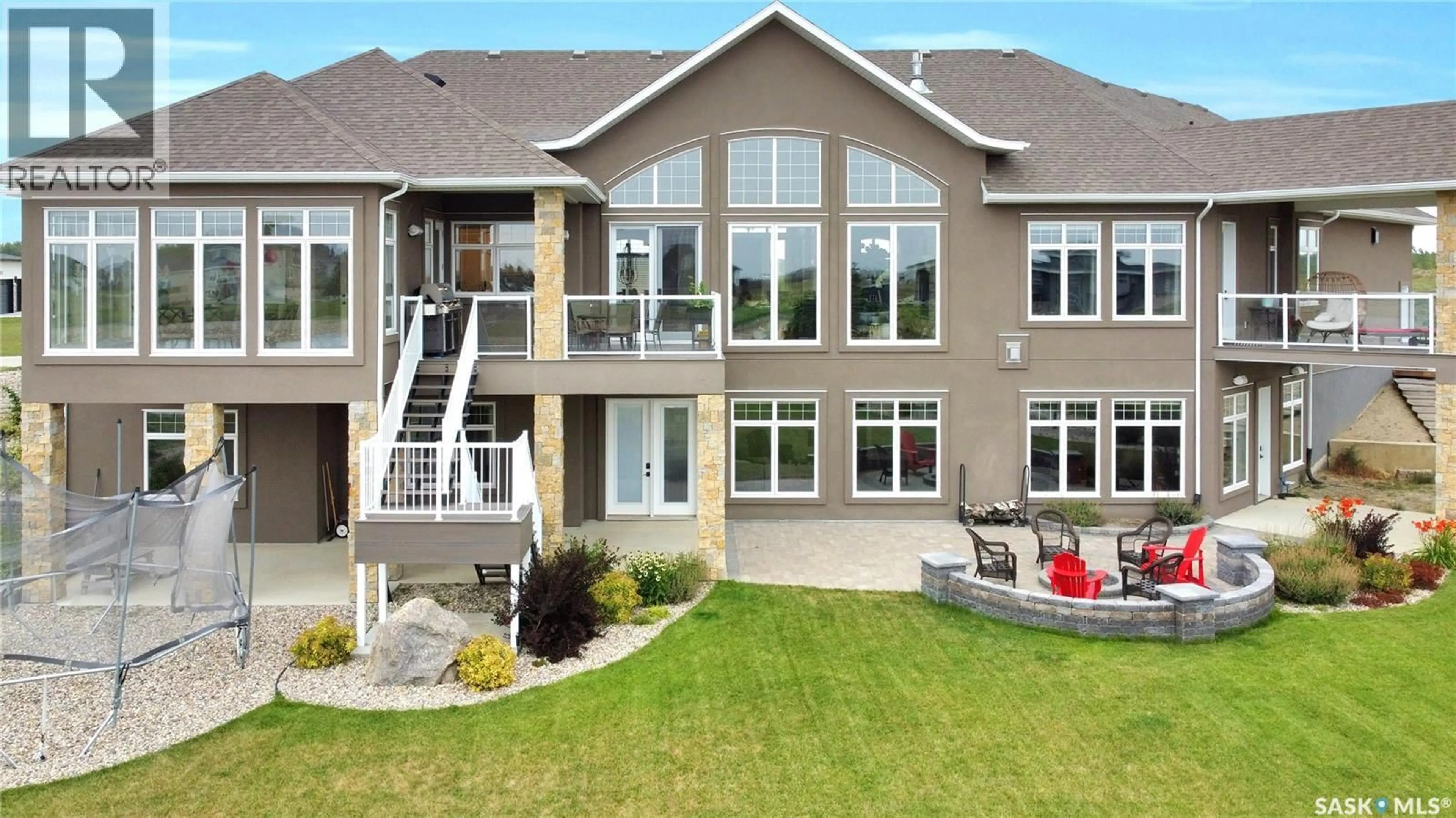 Home with vinyl exterior material, unknown for 330 SPRUCE CREEK DRIVE, Edenwold Rm No. 158 Saskatchewan S0G3Z0