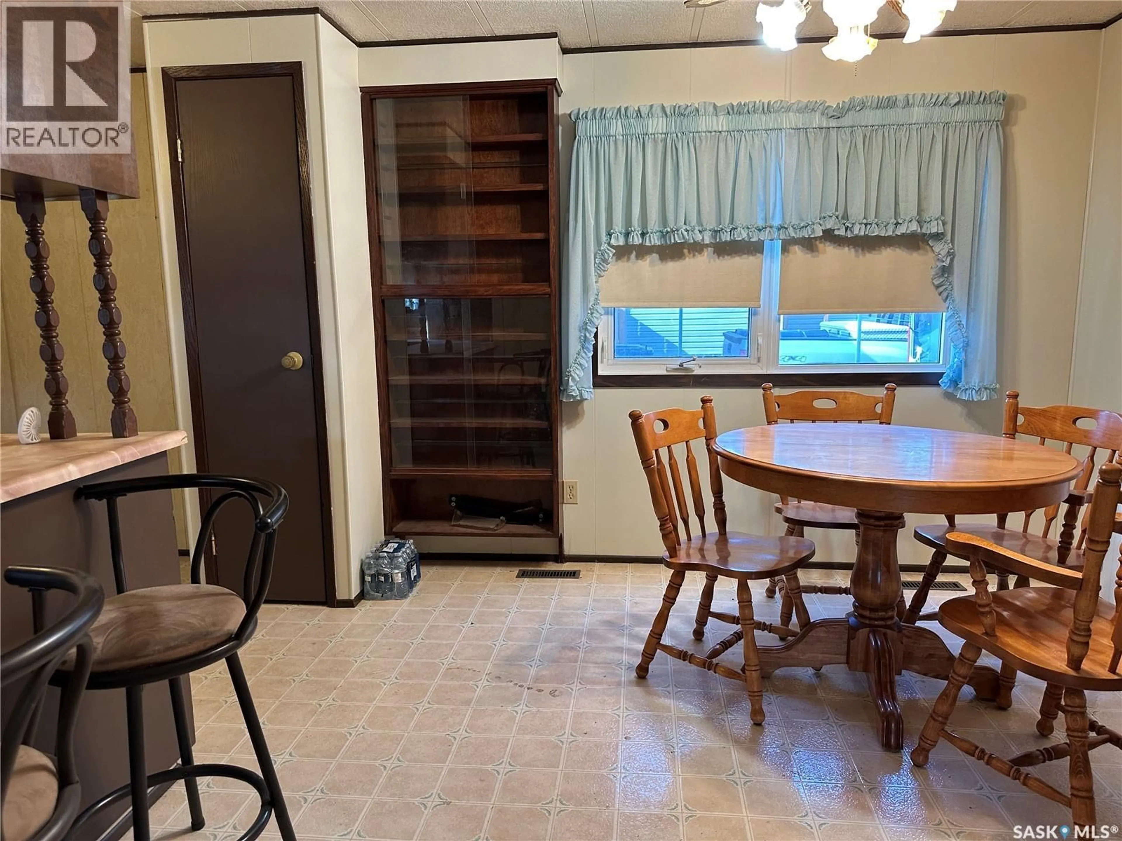 Dining room, unknown for 55 14TH STREET, Weyburn Saskatchewan S4H1L5