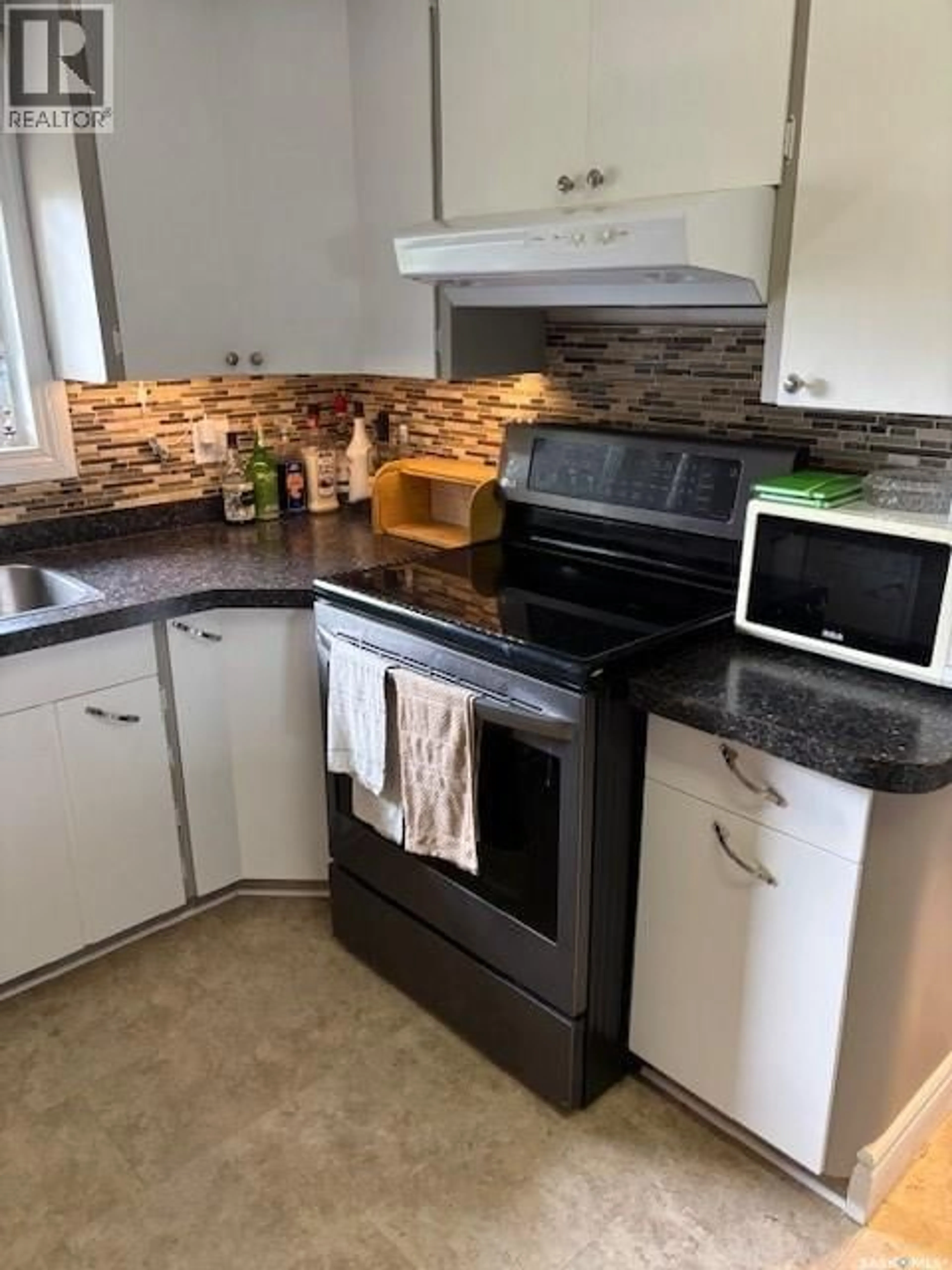 Standard kitchen, ceramic/tile floor for 921 3RD STREET, Canora Saskatchewan S0A0L0