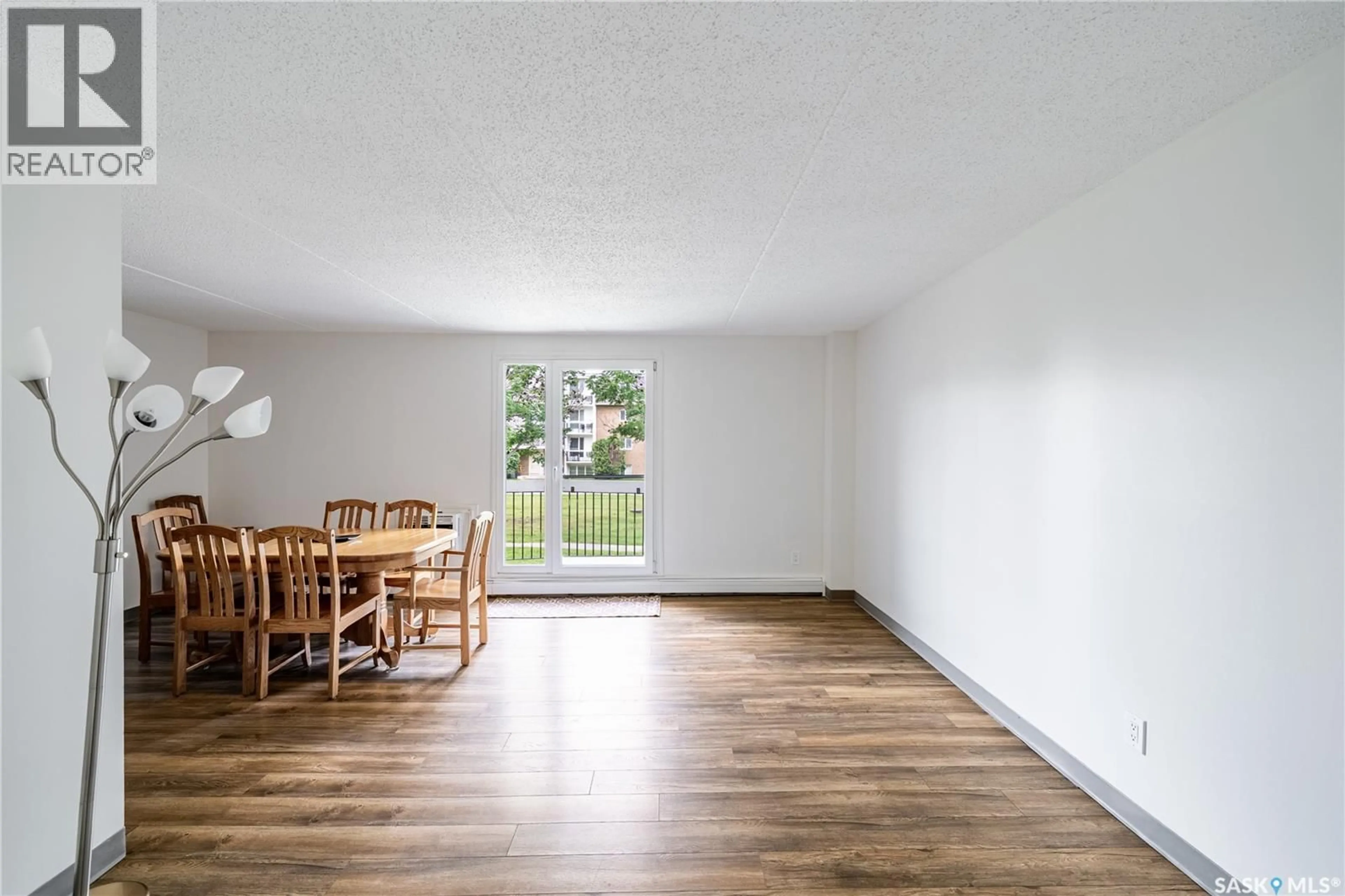 A pic of a room for 35 - 21 CENTENNIAL STREET, Regina Saskatchewan S4N6P8