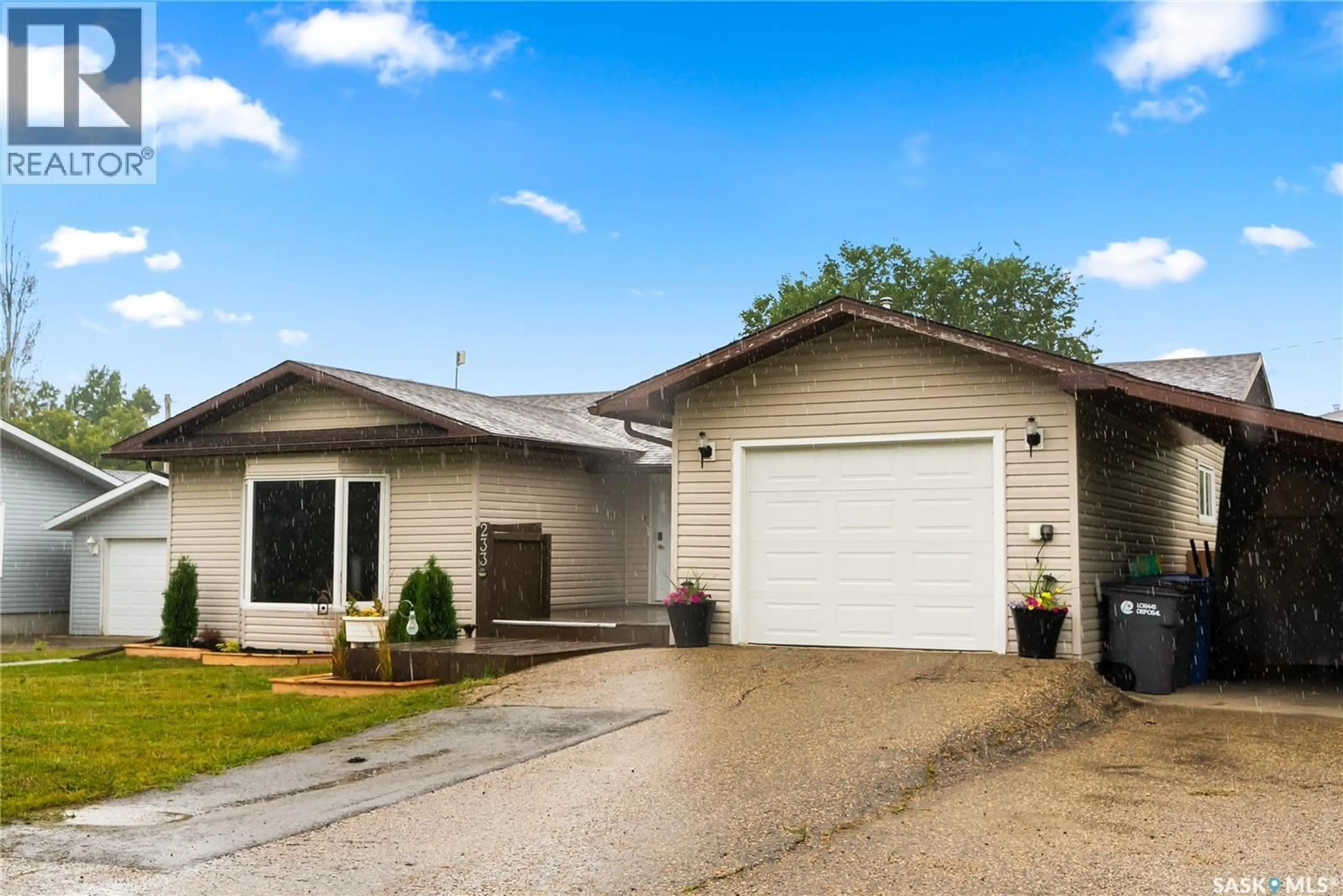 Home with vinyl exterior material, street for 233 6TH STREET, Milestone Saskatchewan S0G3L0