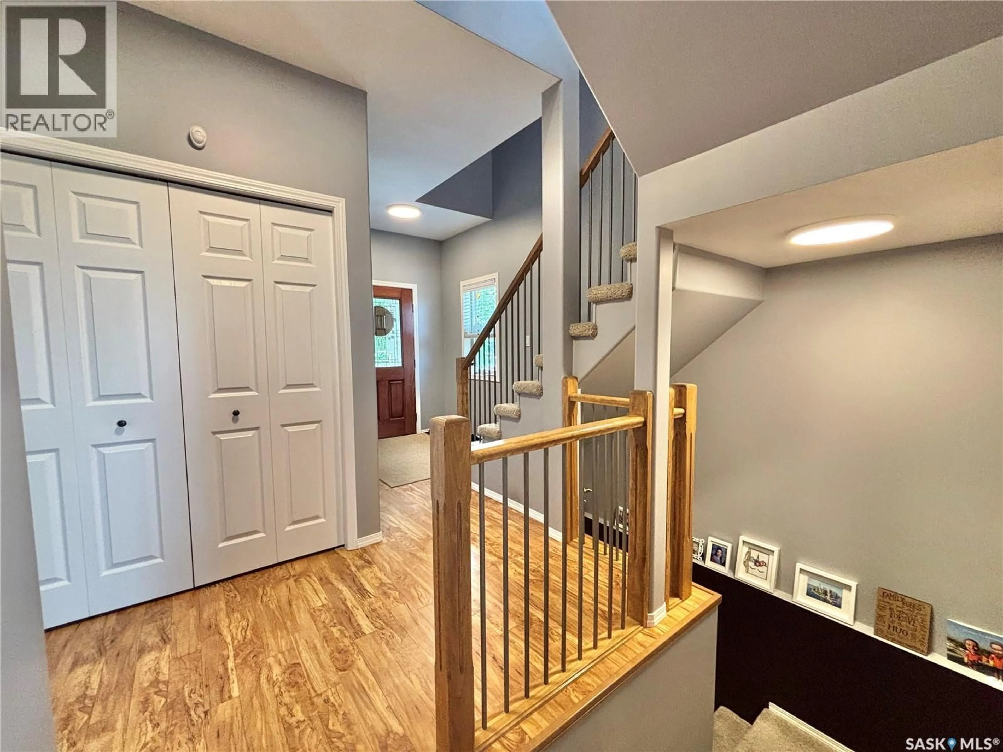 Indoor entryway for #D - 328 MORRISON DRIVE, Yorkton Saskatchewan S3N4G2
