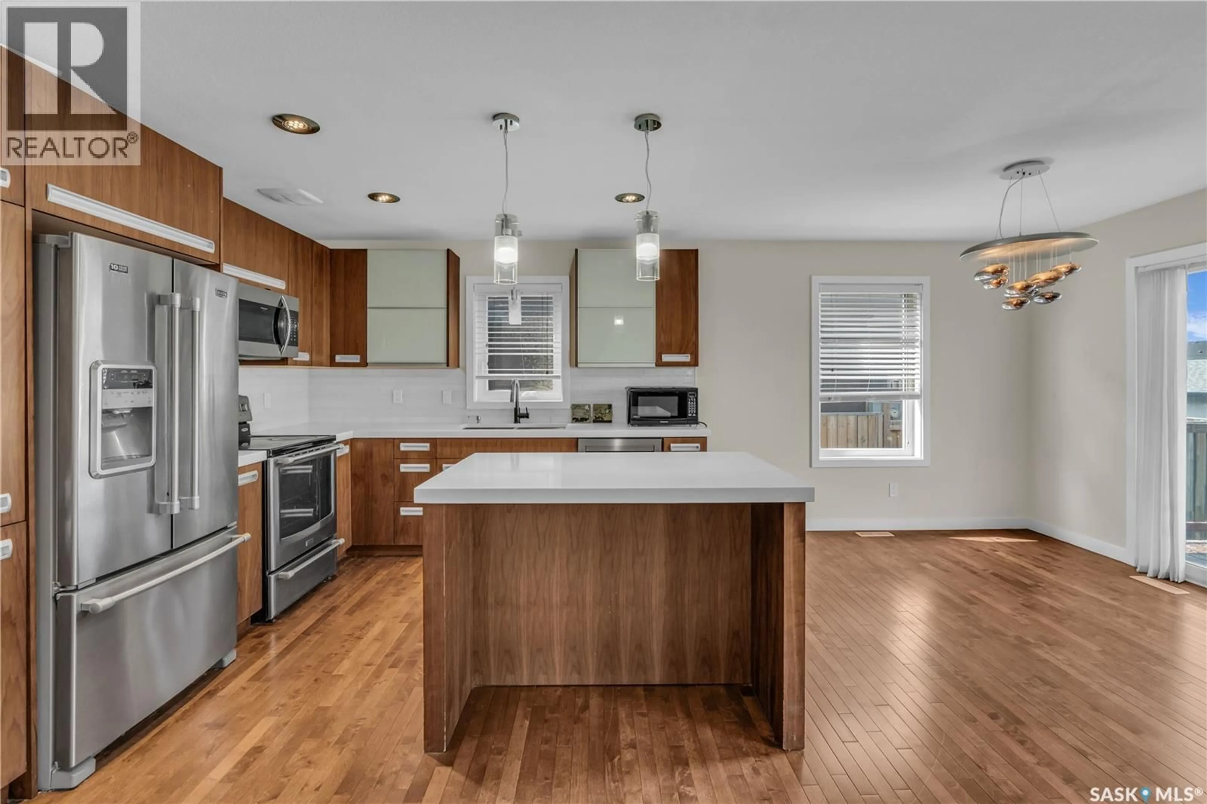 Open concept kitchen, unknown for 419 PICHLER CRESCENT, Saskatoon Saskatchewan S7V0H2