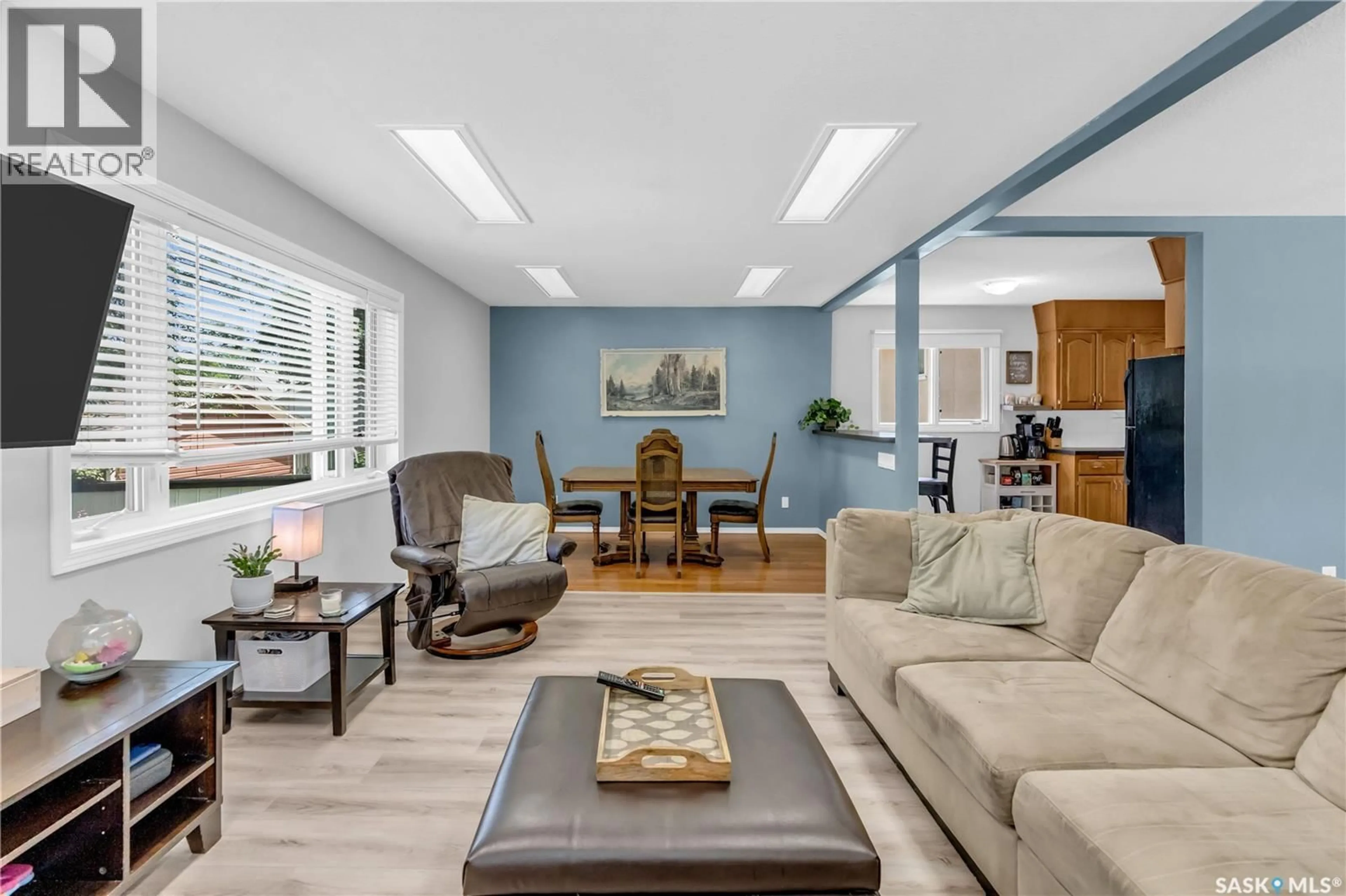 Living room with furniture, unknown for 5065 3RD AVENUE, Regina Saskatchewan S4R5P4