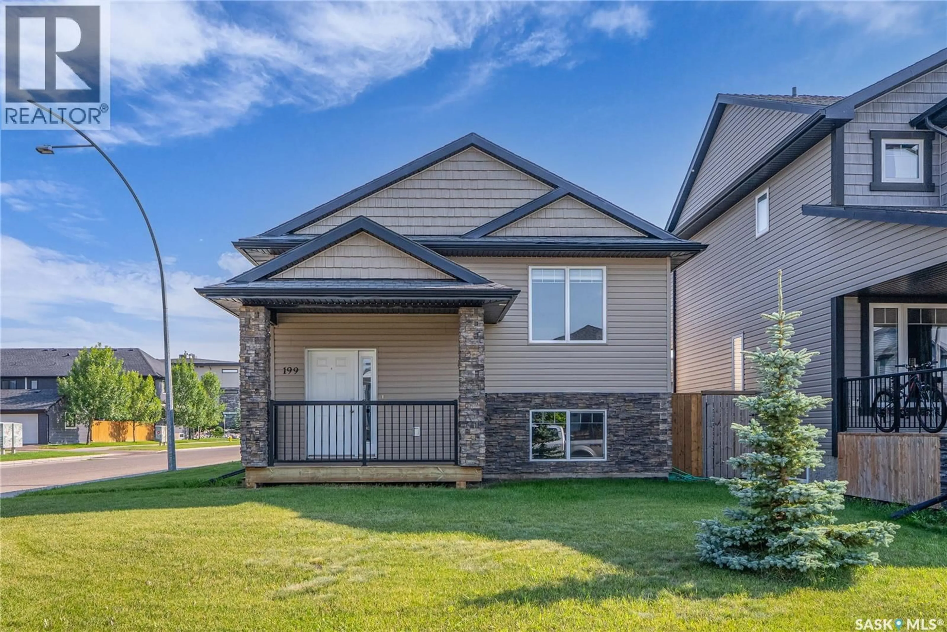 Home with vinyl exterior material, unknown for 199 RAJPUT WAY, Saskatoon Saskatchewan S7W0L5