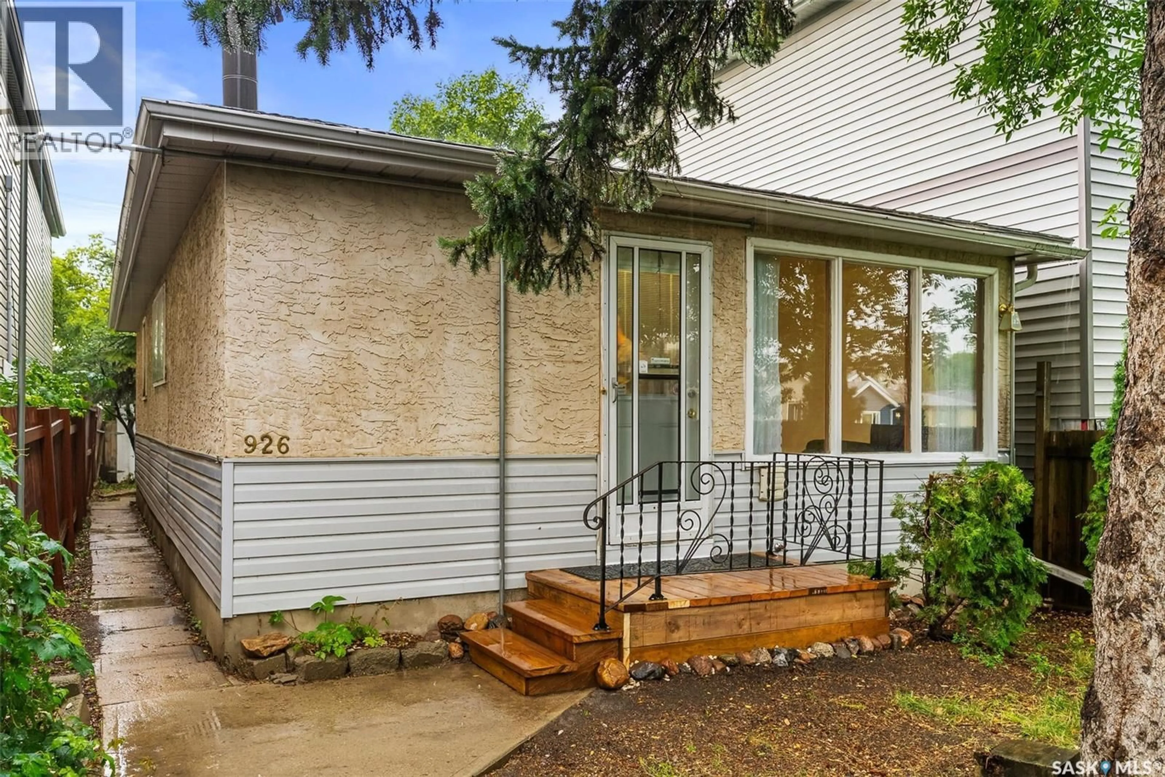 Unknown for 926 WALLACE STREET, Regina Saskatchewan S4N3Y5