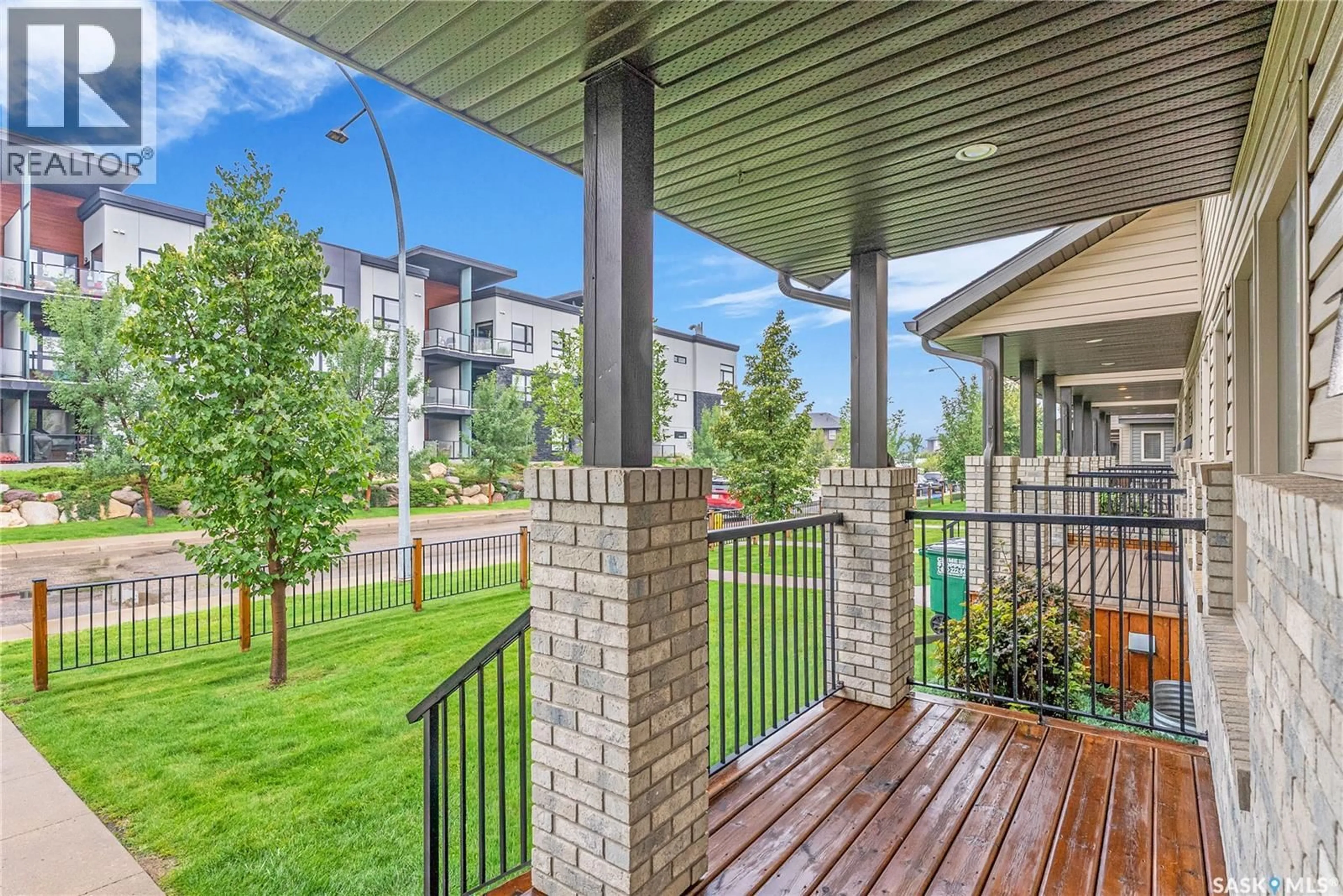 Patio, unknown for 230 MANINGAS BEND, Saskatoon Saskatchewan S7P0A5