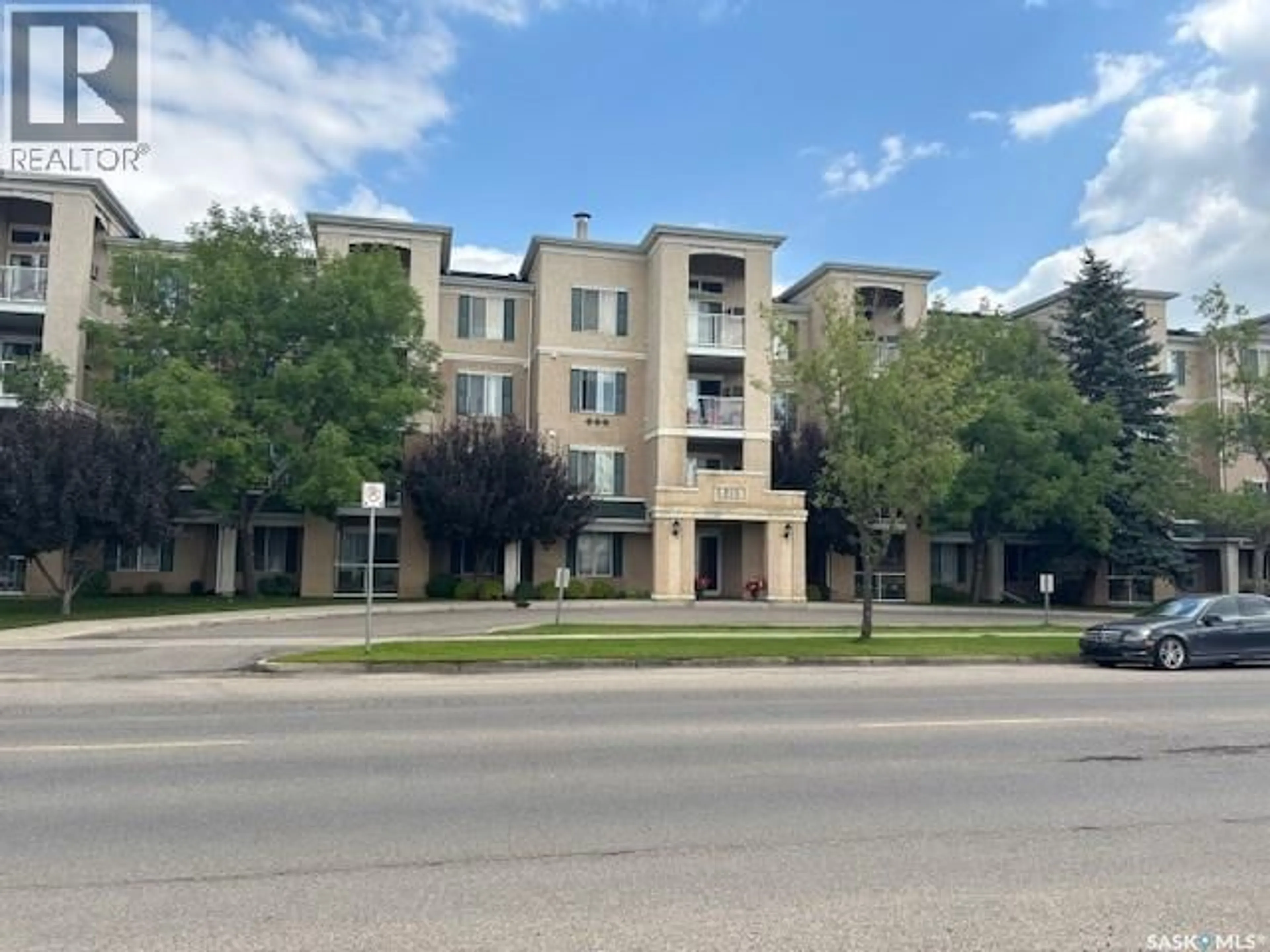 Unknown for 215 - 301 LOWE ROAD, Saskatoon Saskatchewan S7S1N1