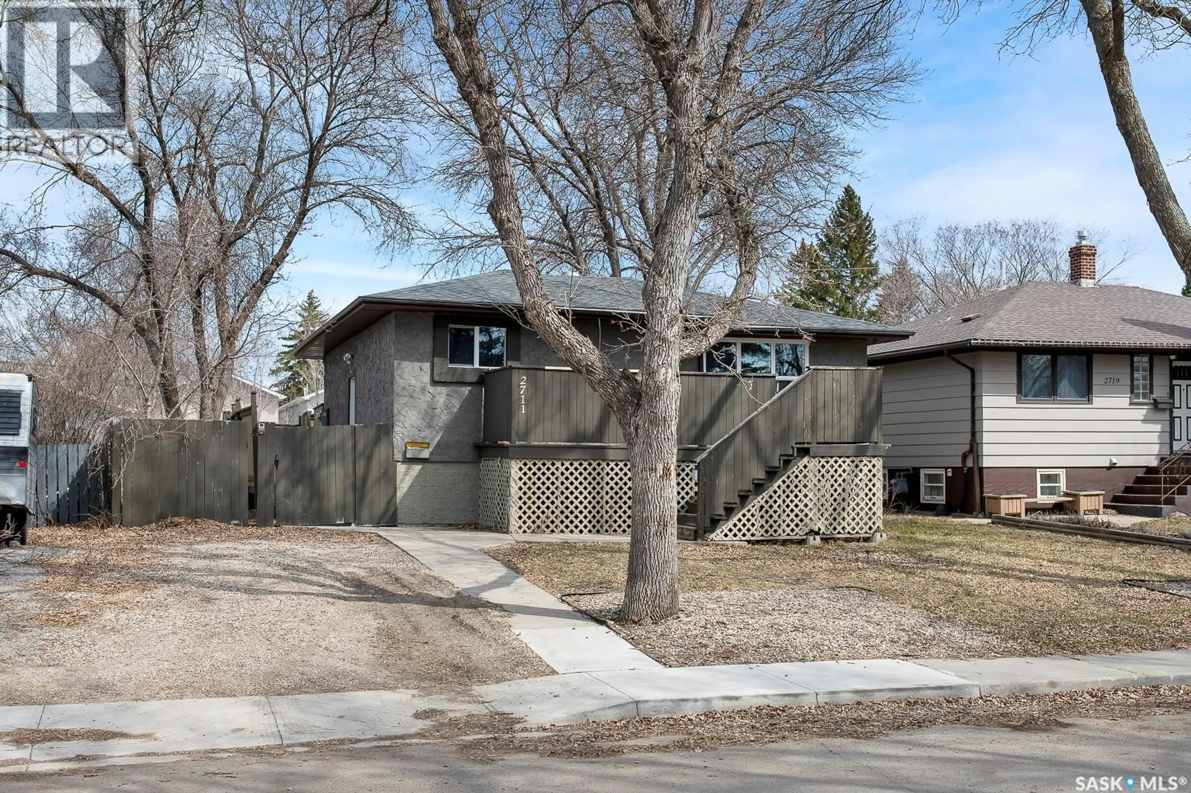 Unknown for 2711 MACKAY STREET, Regina Saskatchewan S4N2T8