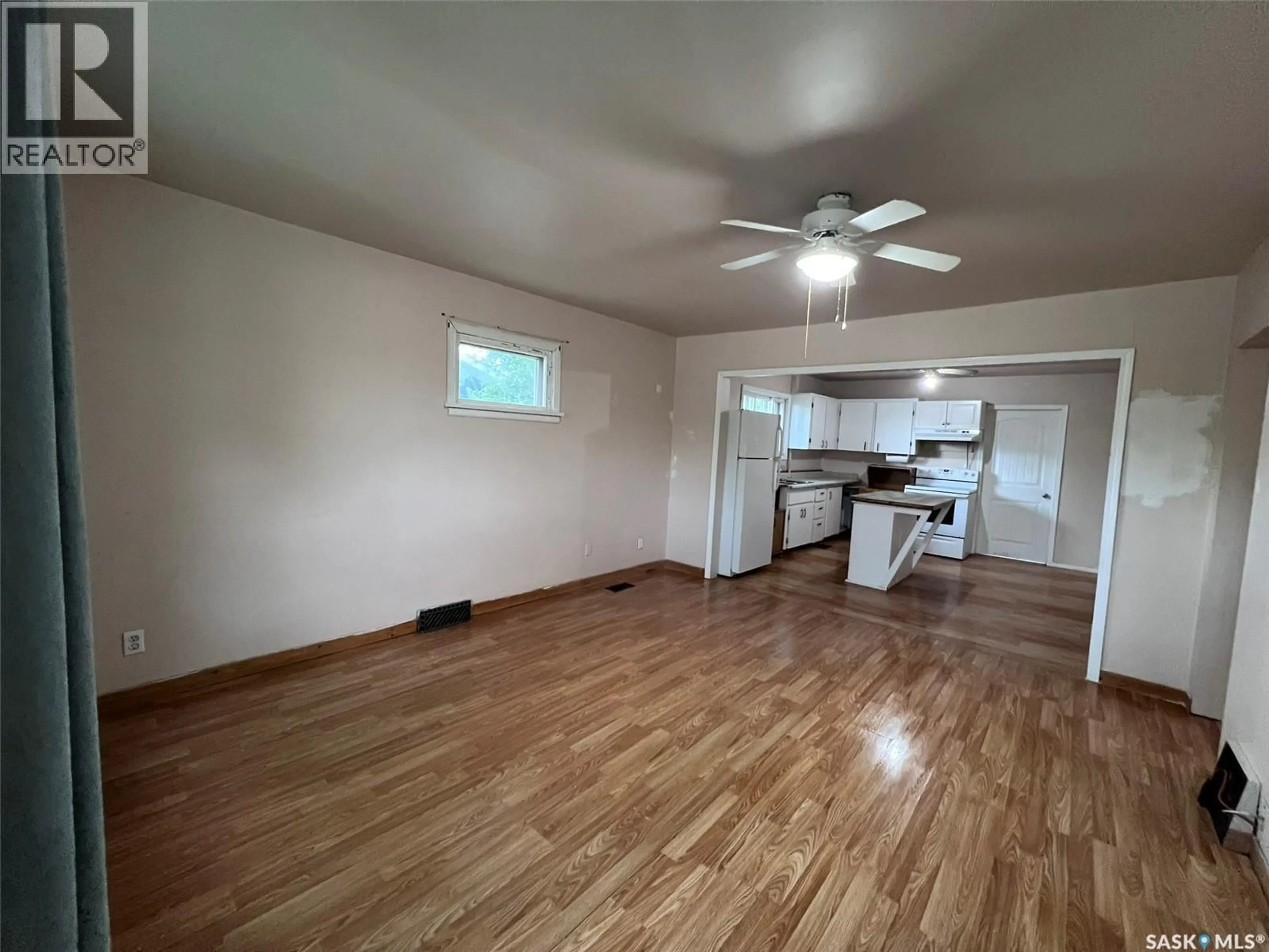 A pic of a room for 230 2ND AVENUE, Bengough Saskatchewan S0C0K0