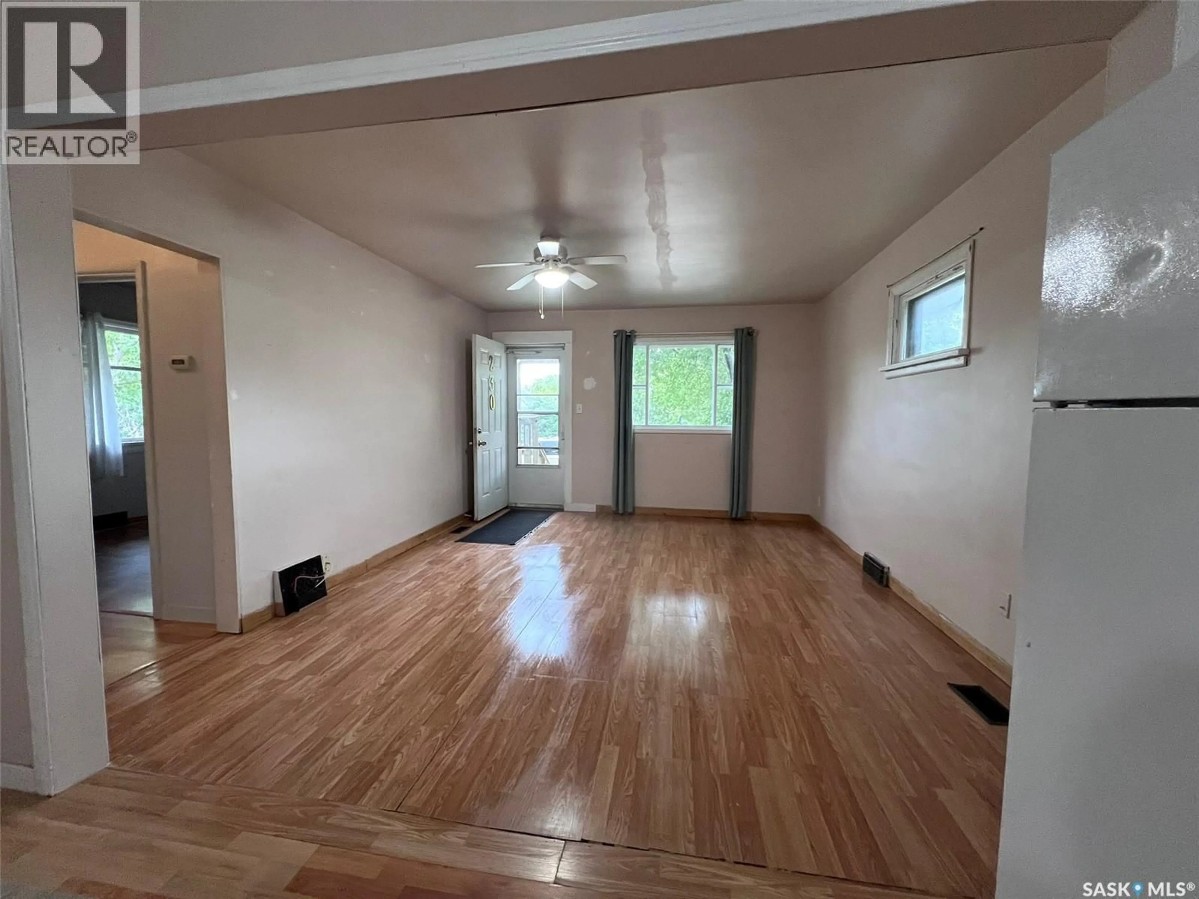 A pic of a room for 230 2ND AVENUE, Bengough Saskatchewan S0C0K0