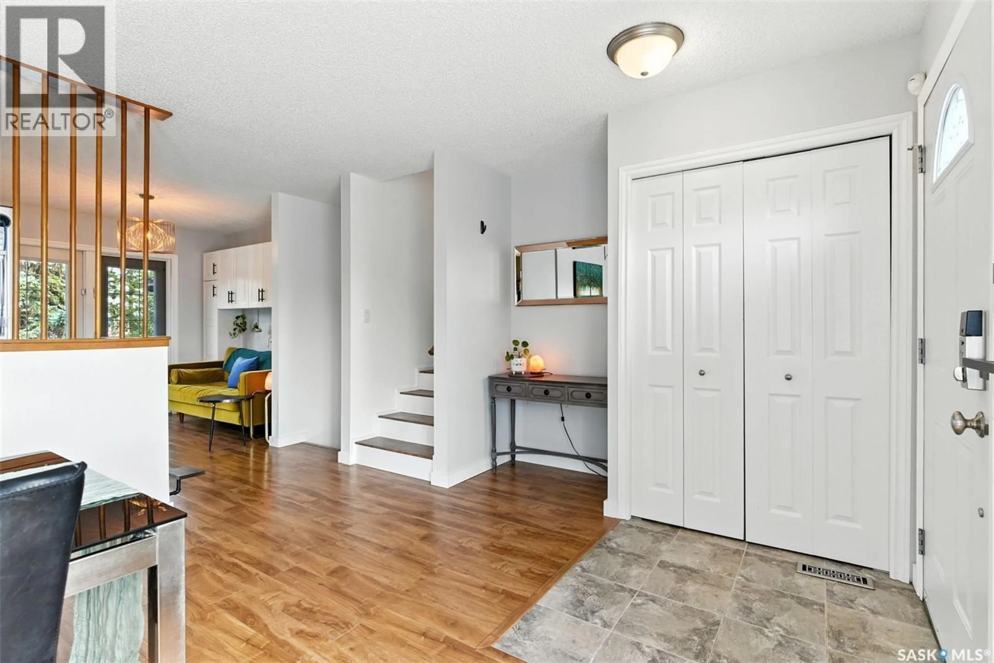 Indoor entryway for 134 DELAYEN CRESCENT, Saskatoon Saskatchewan S7N2V6